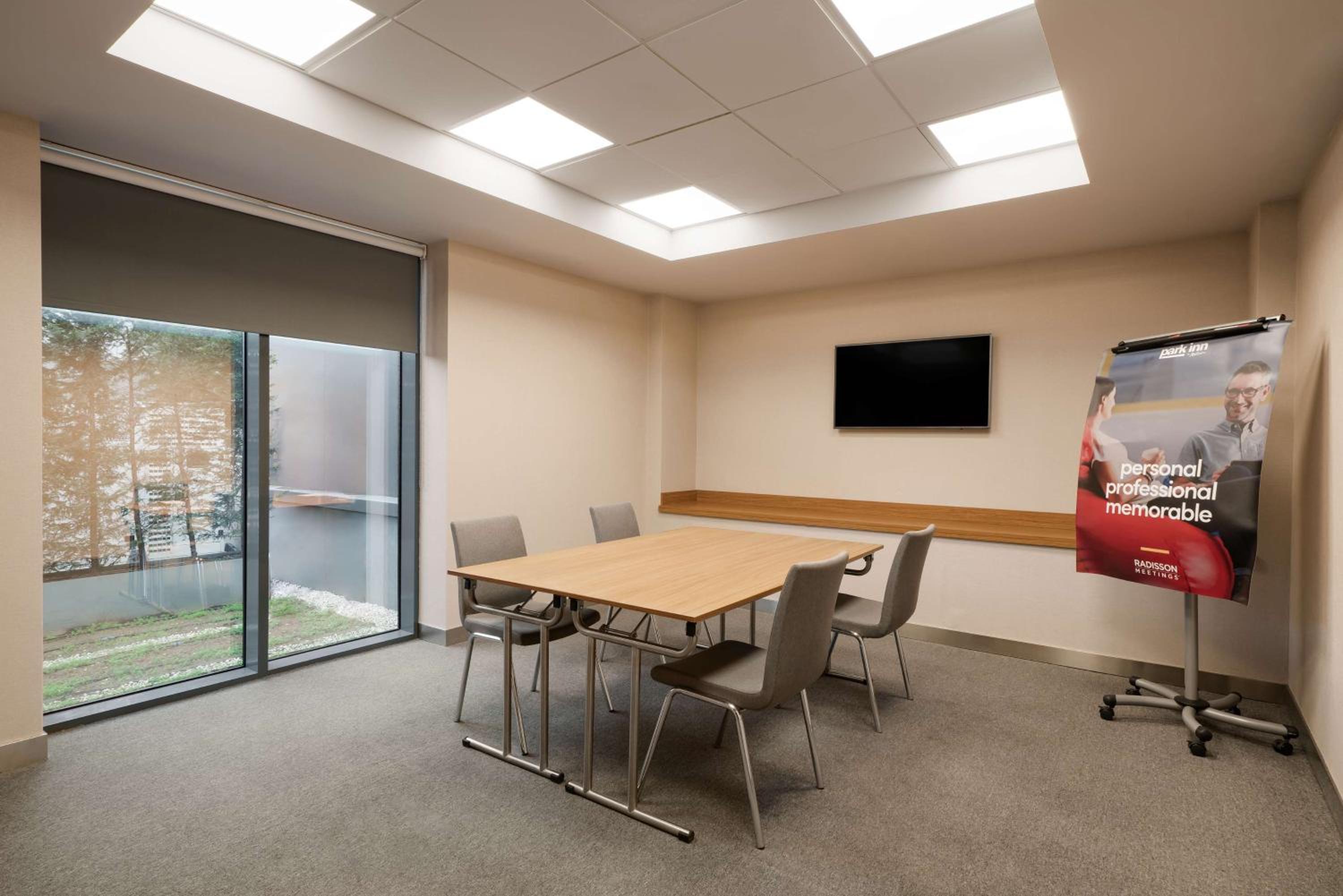 Park Inn by Radisson İstanbul Atasehir - Image 24