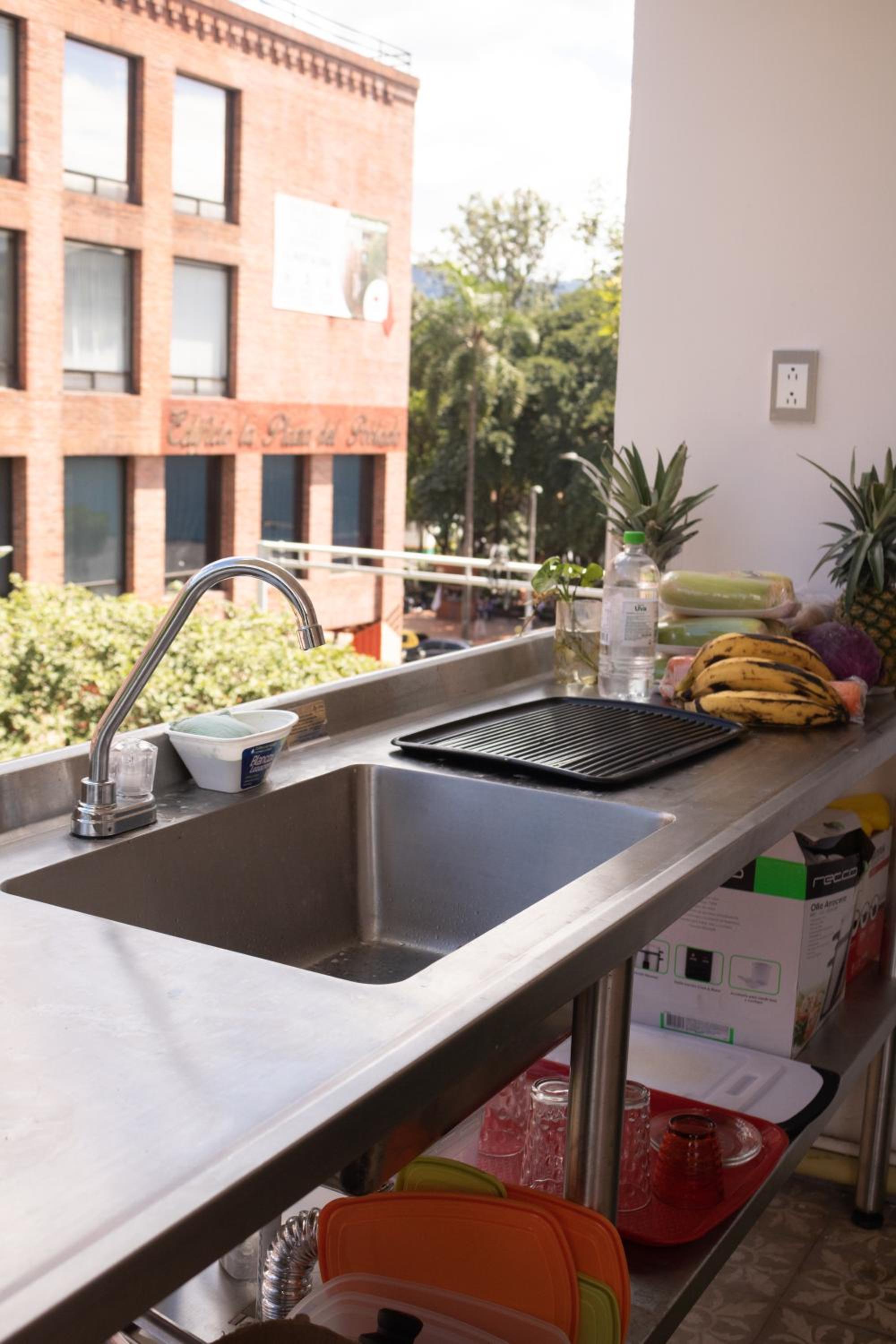 La Familia Hostel - Parque Poblado