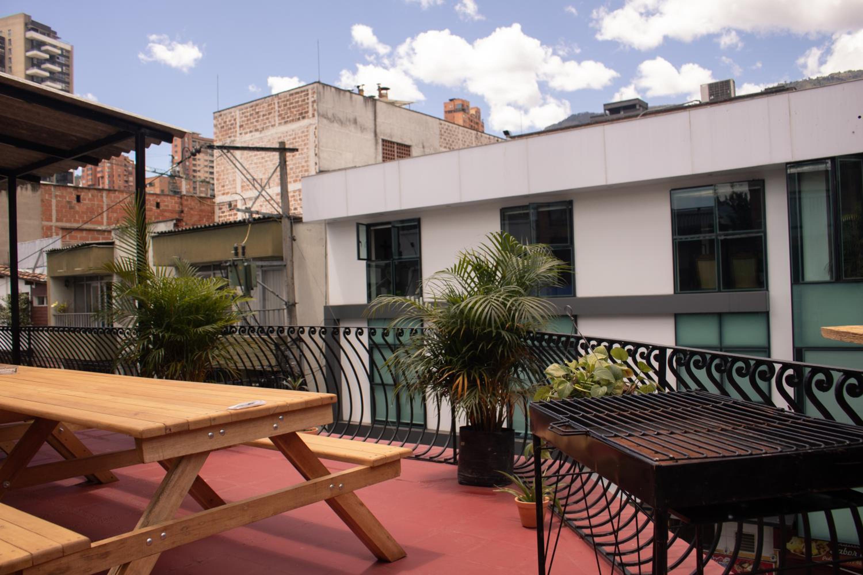 La Familia Hostel - Parque Poblado