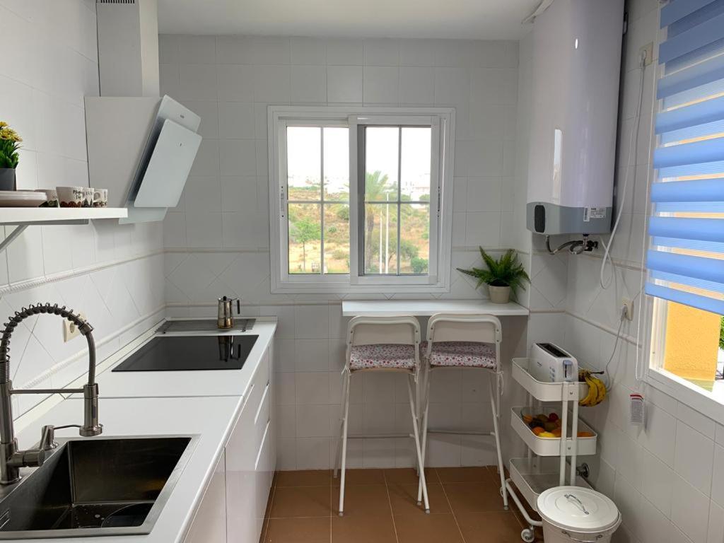 Apartamento Costa Esuri en Ayamonte — kitchen