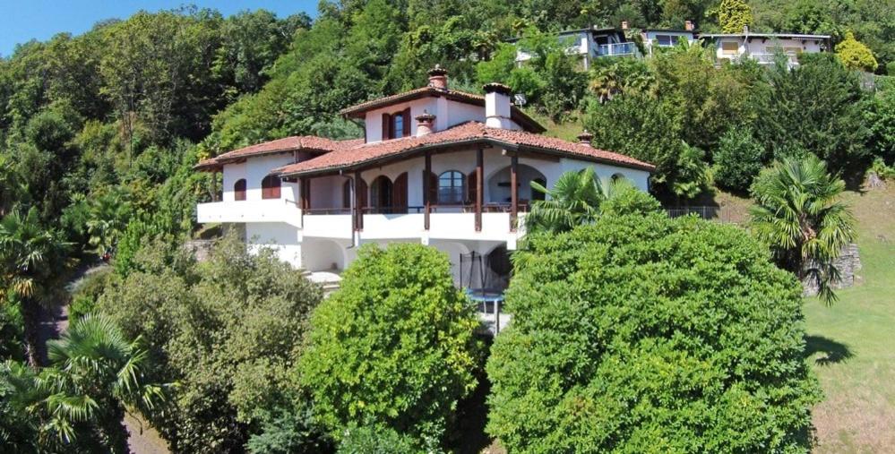 Villa Schaake Panoramic view Lake Maggiore view 2