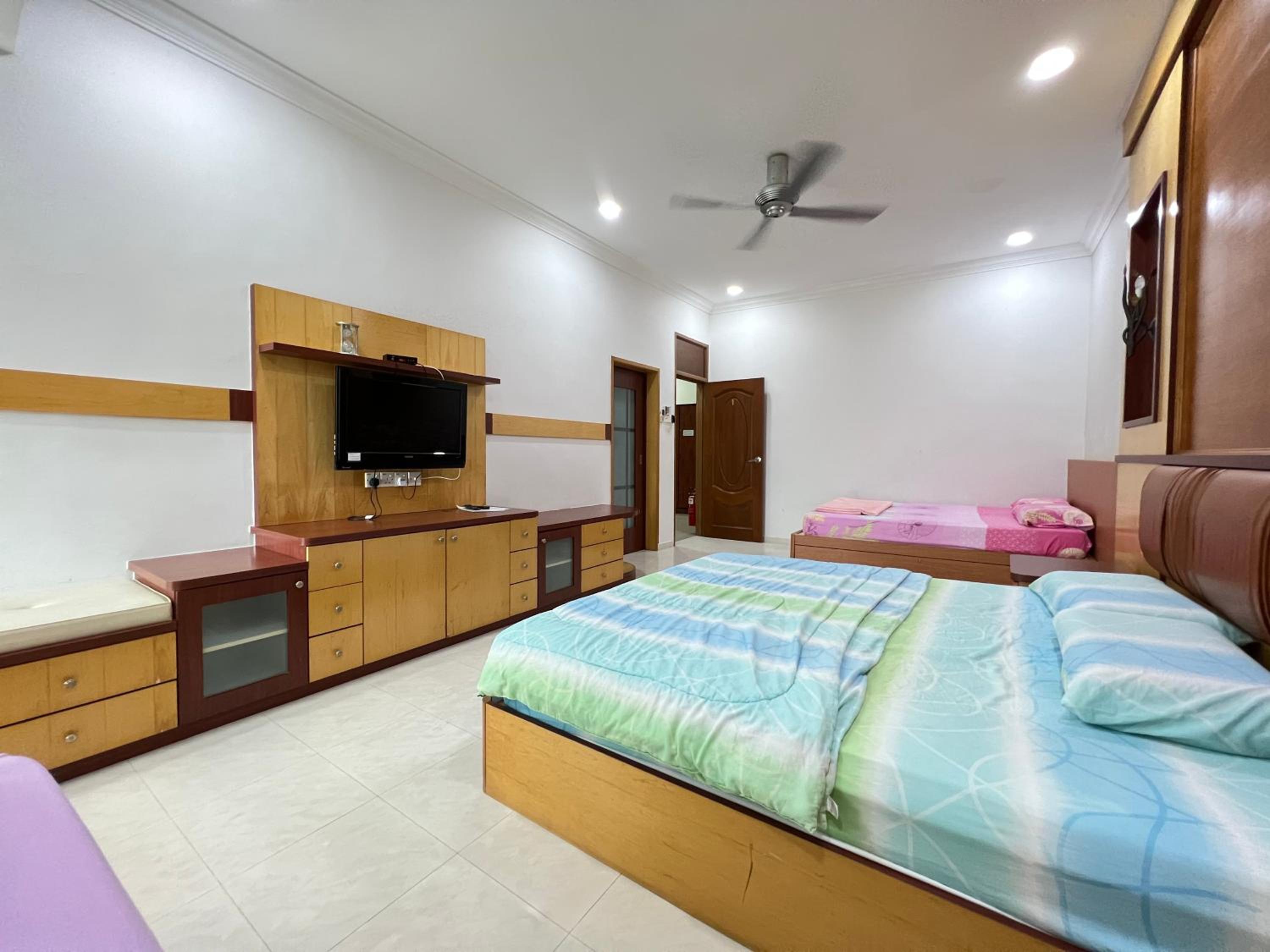Jiaxin Homestay - Desa Terbau 家馨民宿