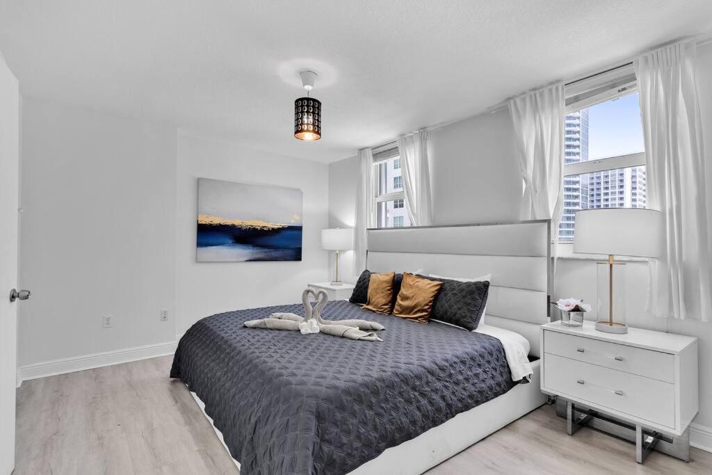 Modern 2/2 with Beautiful Ocean and Brickell Views