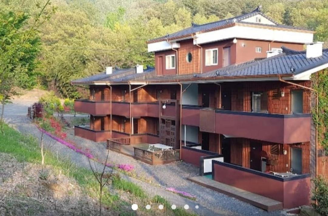 Moon-hyo House 1