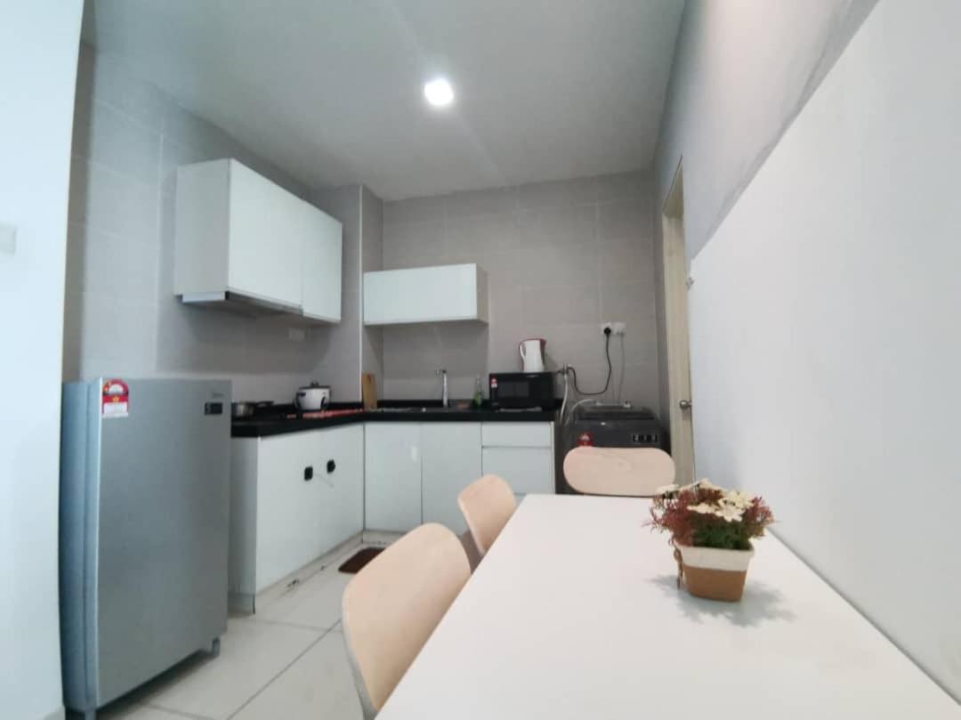 Homestay Kuala Lumpur ; Terminal TBS ; Bukit Jalil