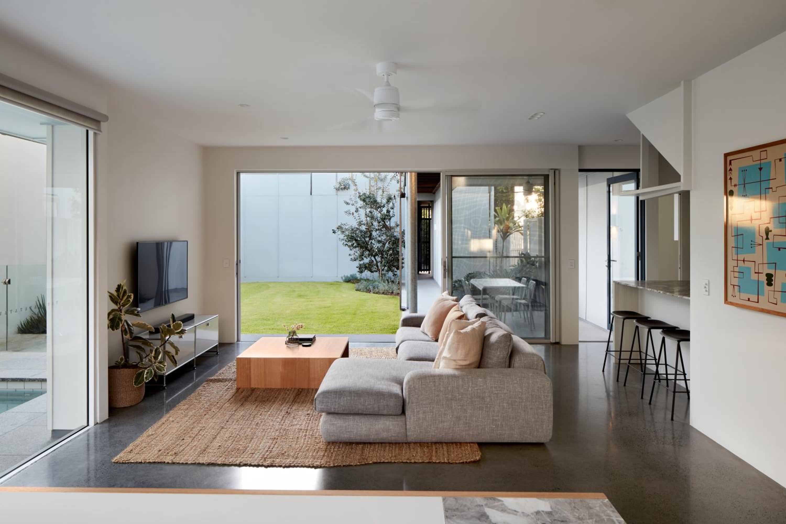 Byron Bay Accom - North Beach Houses 44 Bayshore Drive - No pool in studio