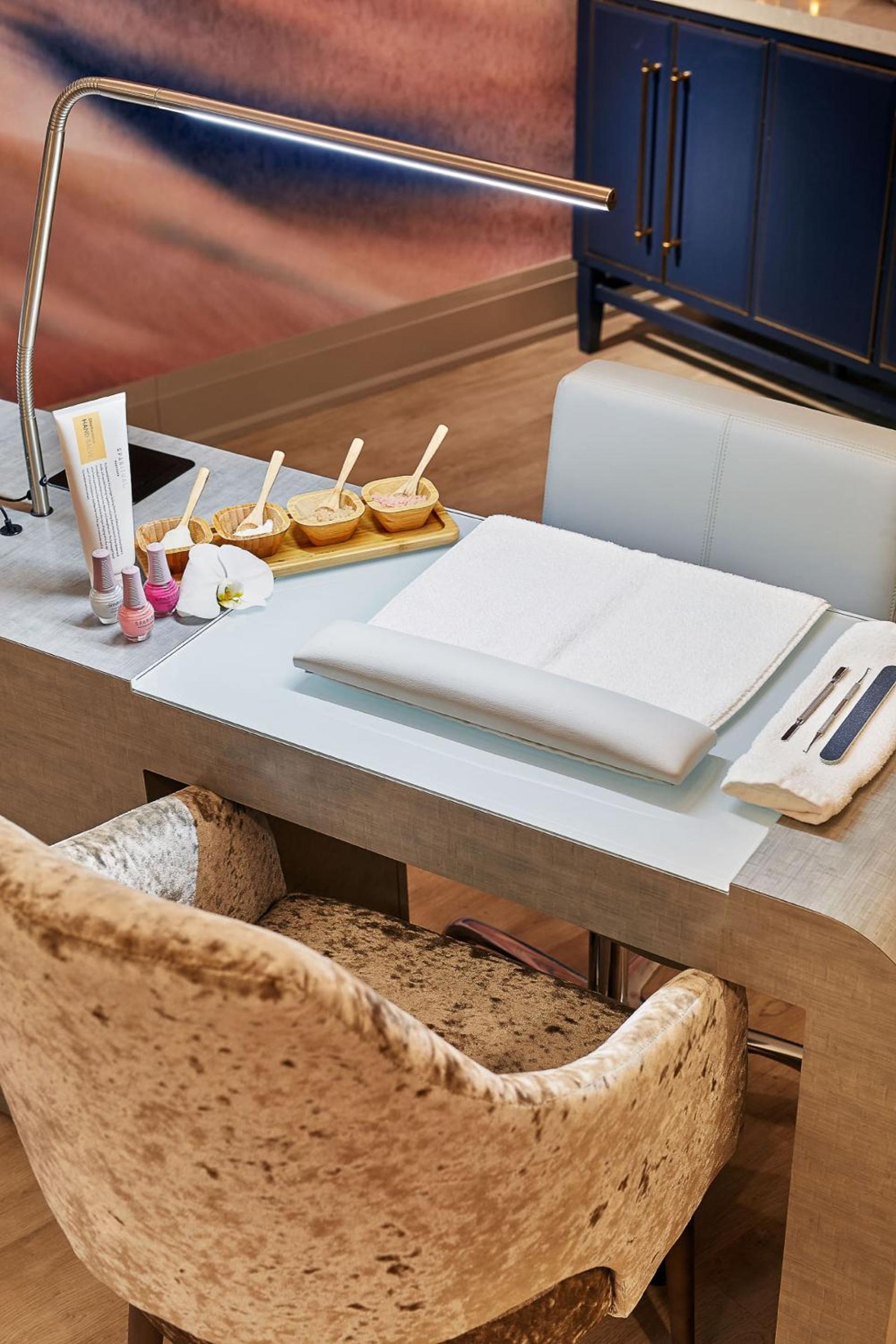 124 on Queen Hotel  Spa - Property Image 135