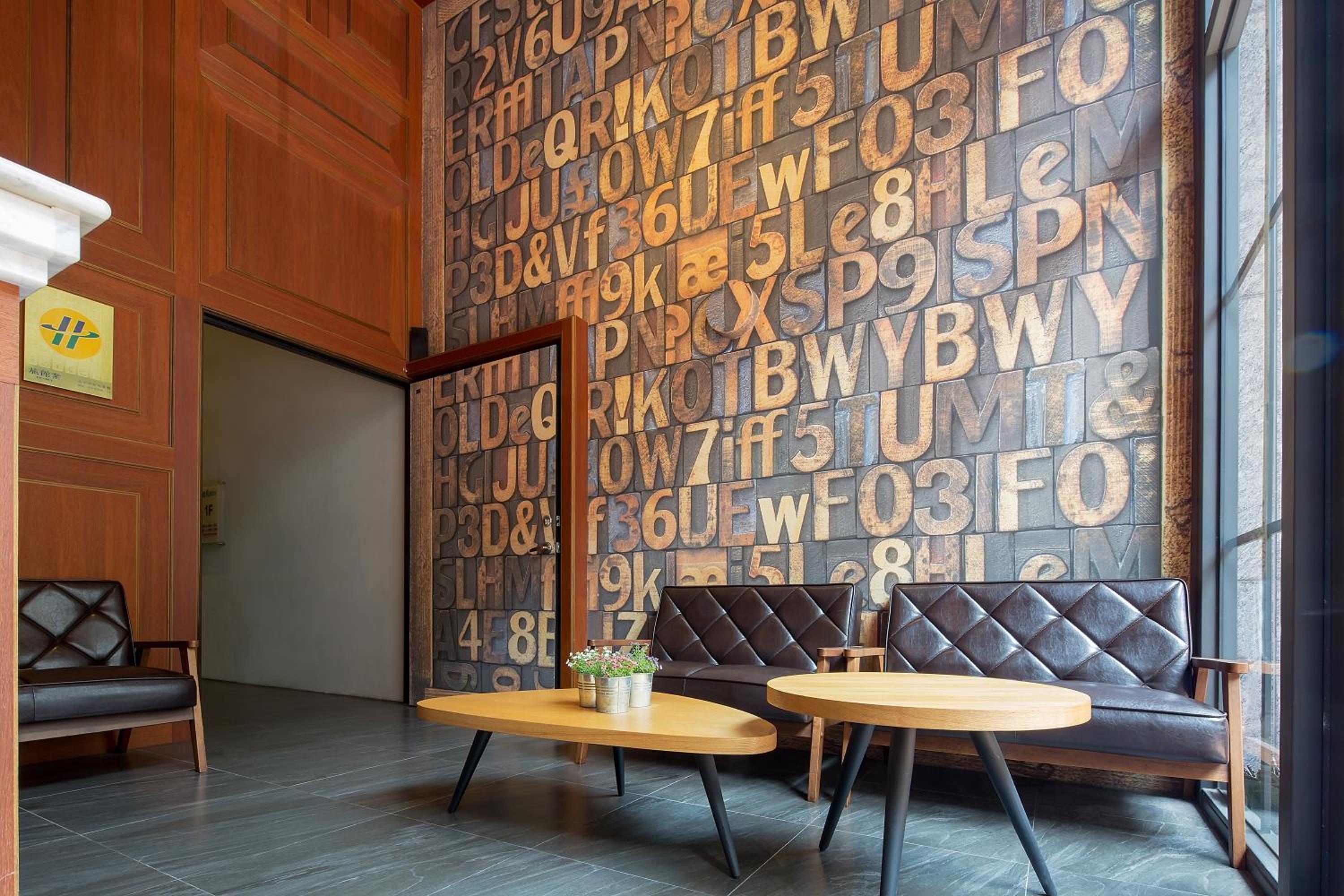 CHECK inn Express Taichung Yizhong