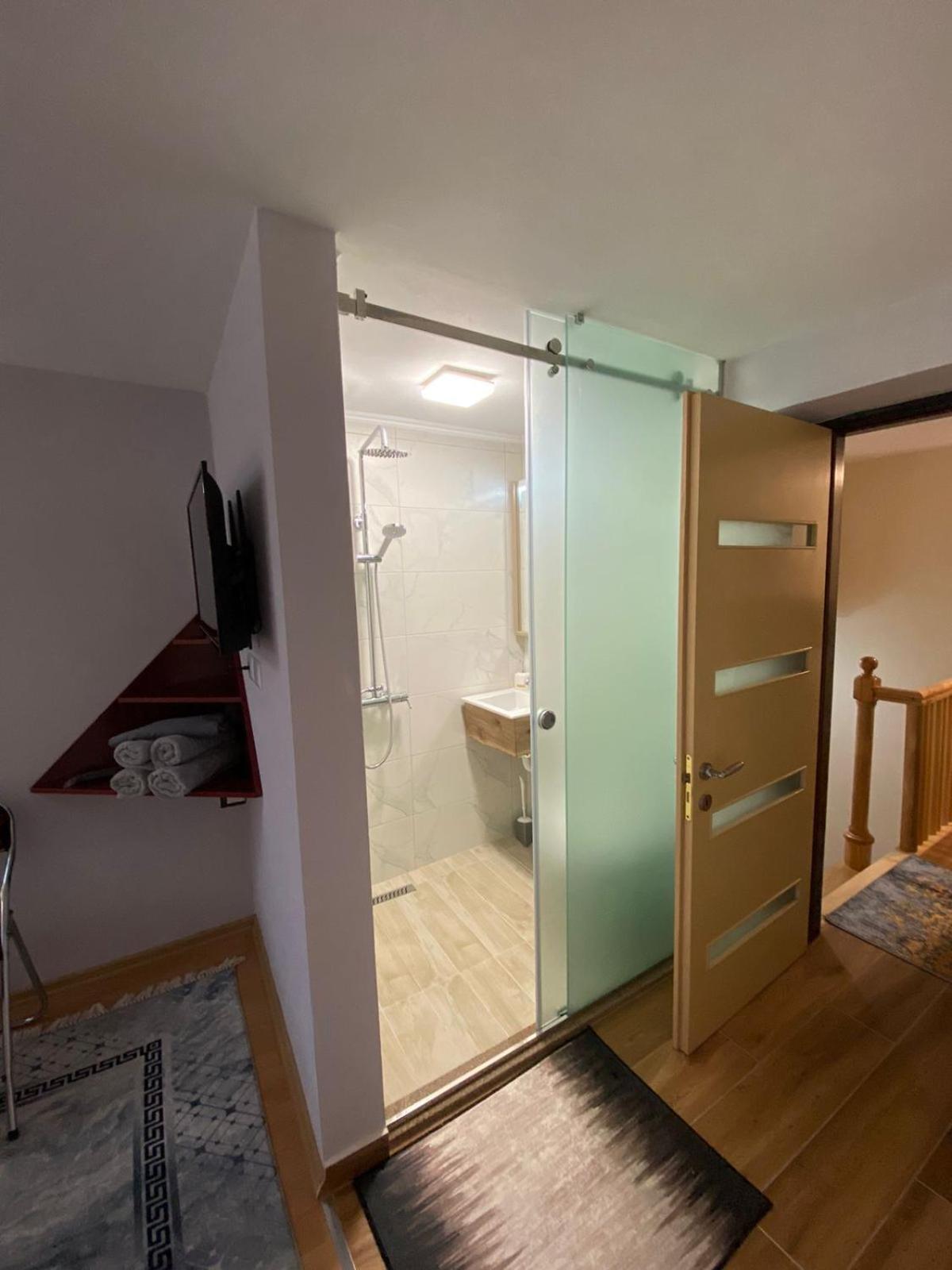Lakeview B & B Pogradec