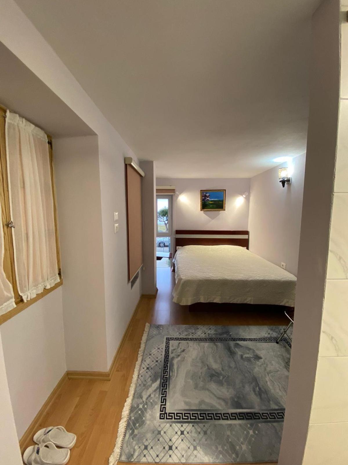 Lakeview B & B Pogradec