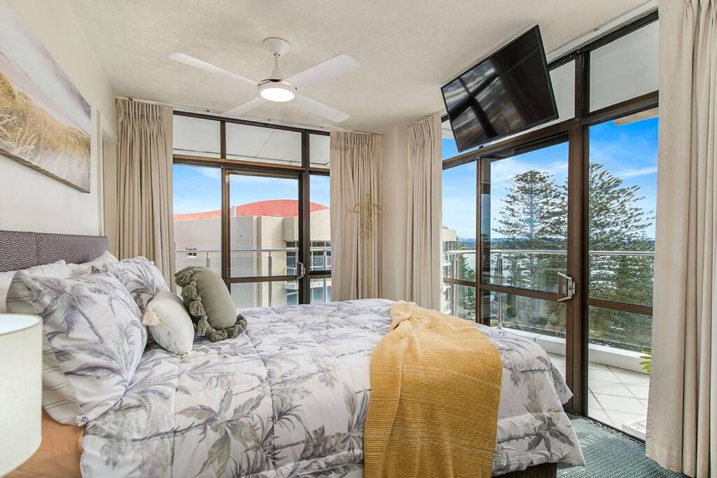 Tasman Towers Penthouse Apt 21