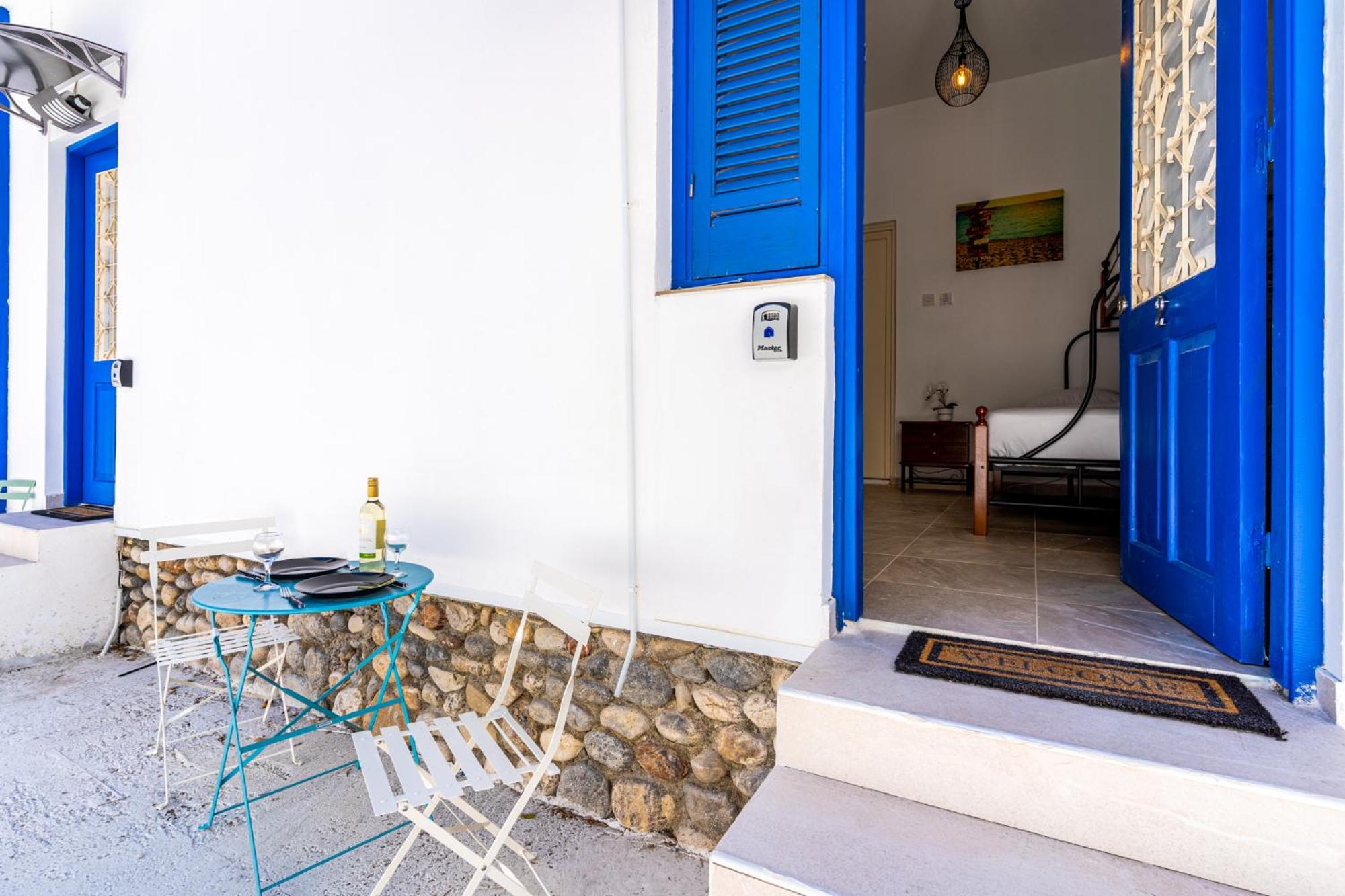 Zulu Studio in Larnaca w/ Terrace
