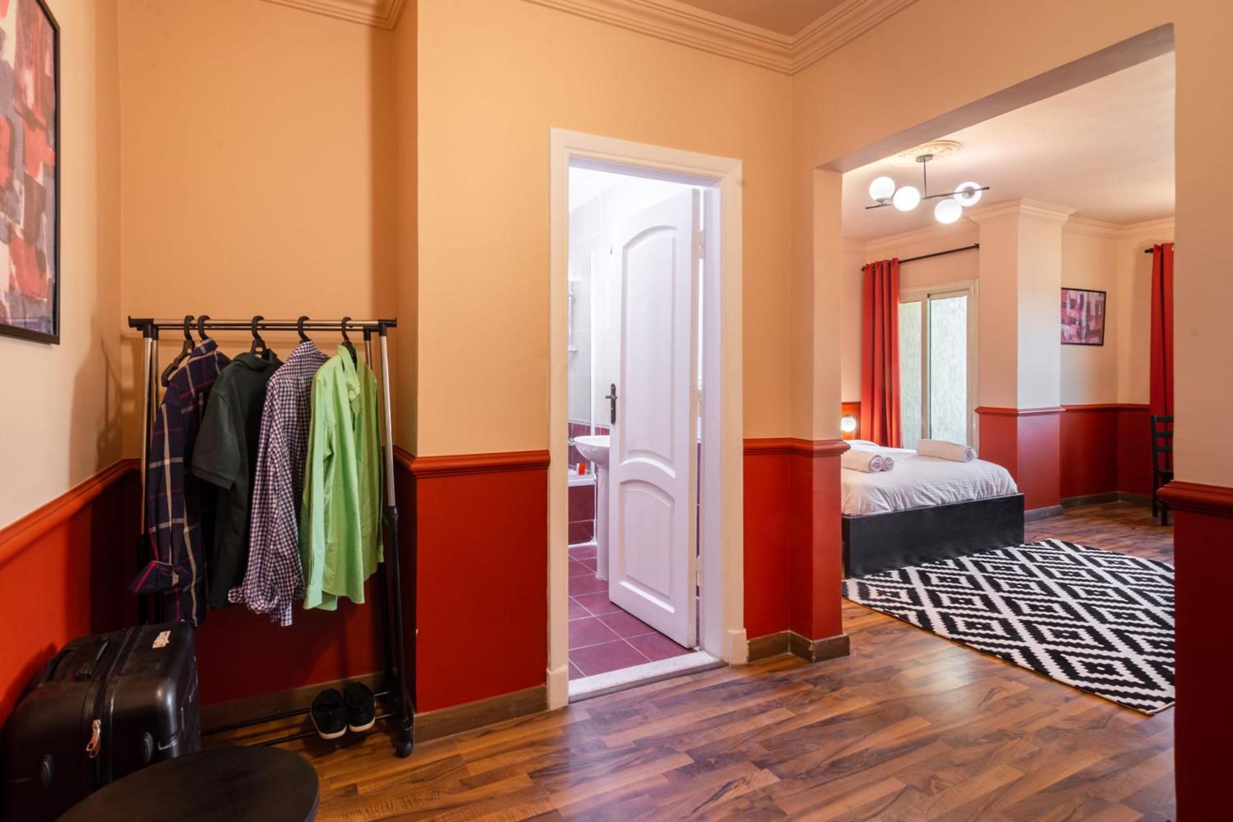 Distinct & Decent 2 BDR Apt Steps From Nightlife and Airport