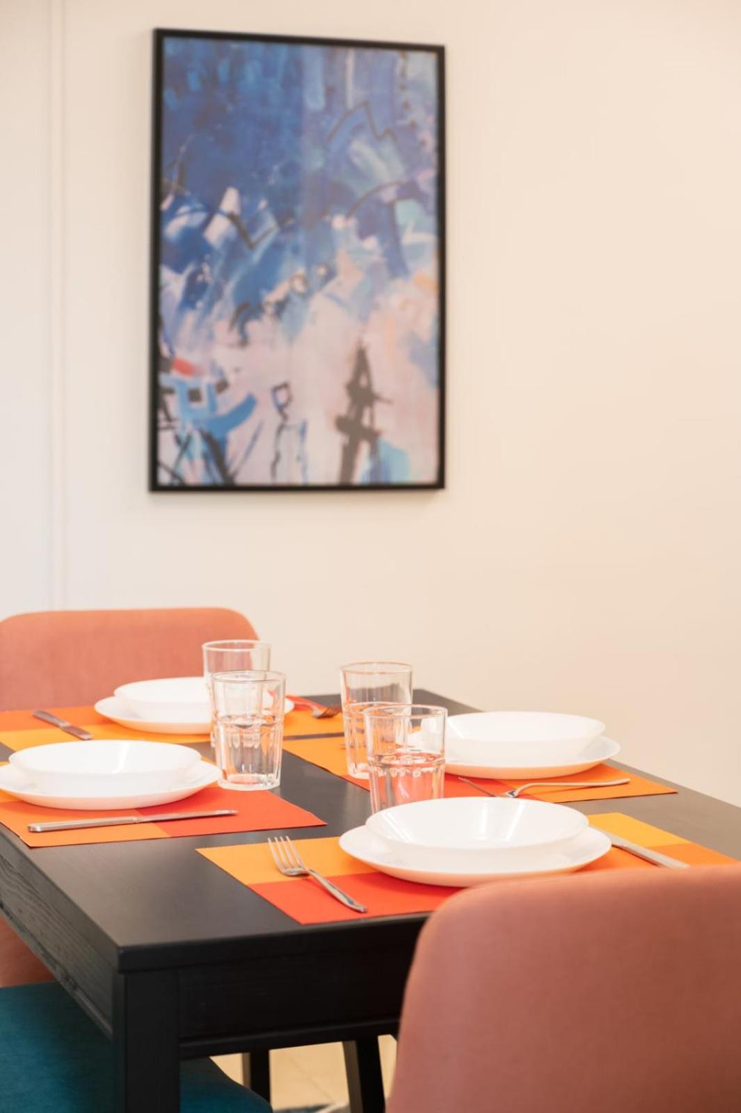 Distinct & Decent 2 BDR Apt Steps From Nightlife and Airport