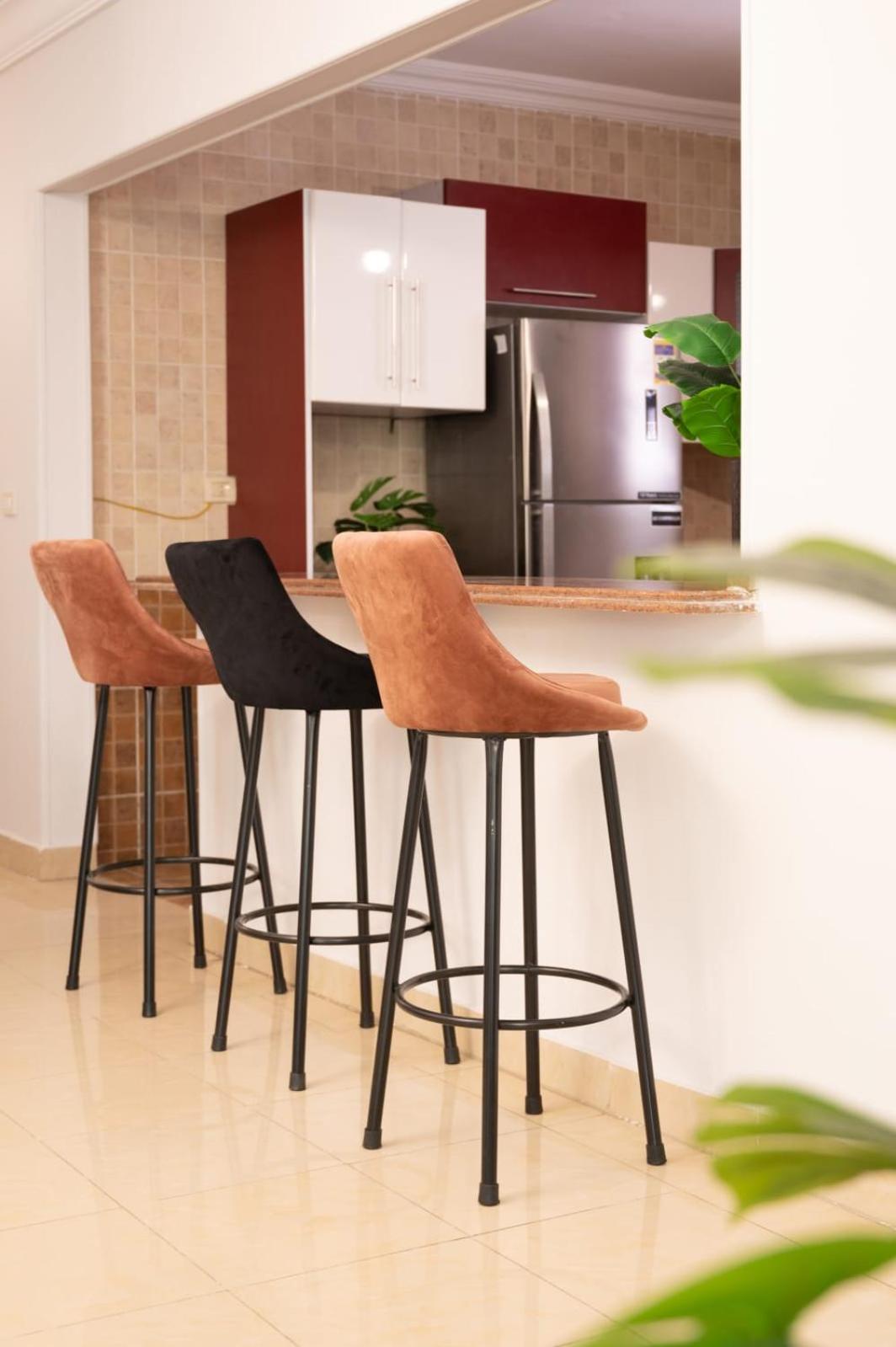 Distinct & Decent 2 BDR Apt Steps From Nightlife and Airport