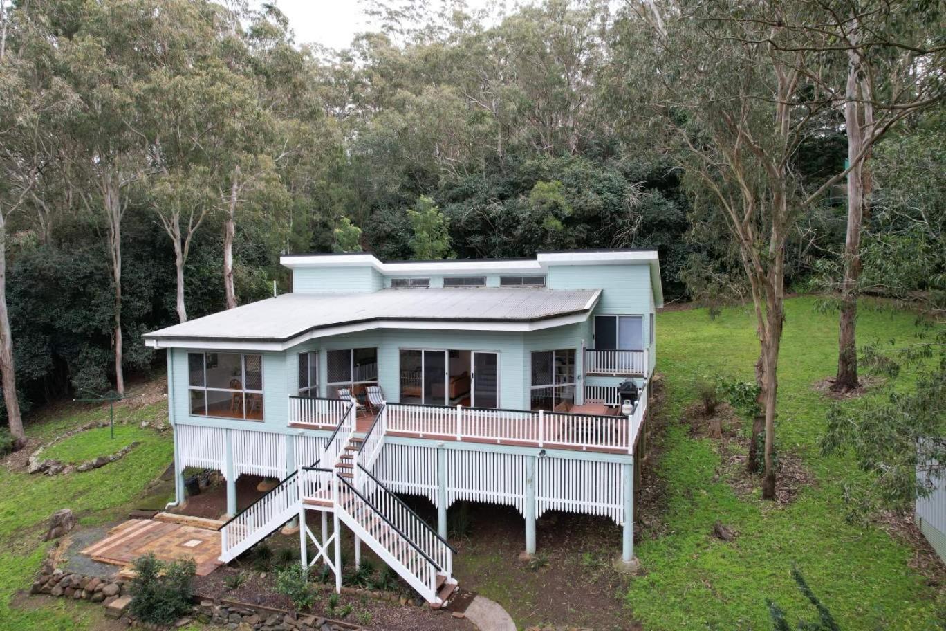 Tree House Toowoomba - Peace & Quiet in tree tops