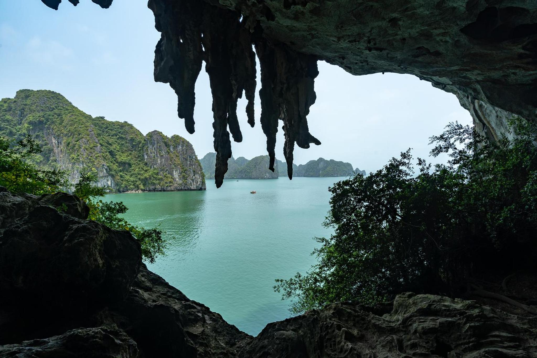Halong Fantasea Cruise view 4