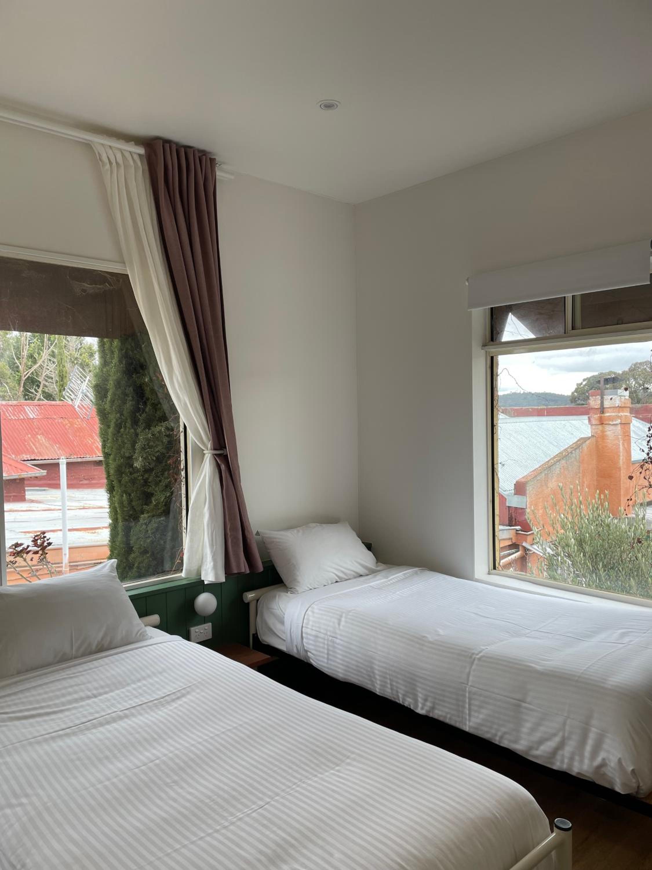 The Albion Motel Castlemaine