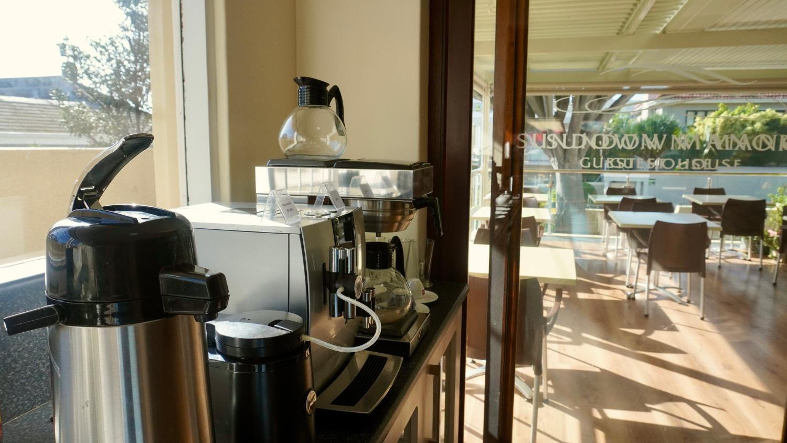 Sundown Manor Guest House — photo 18