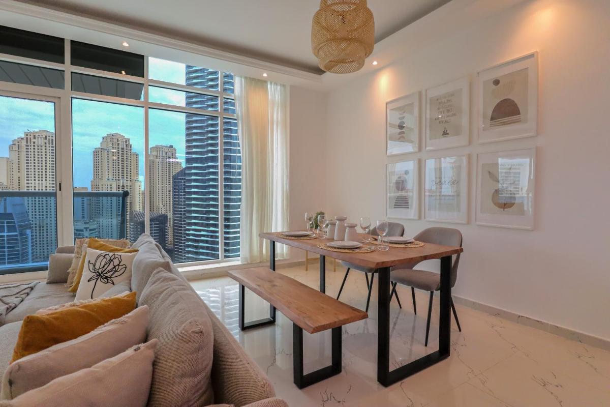 HiGuests - Charming Apartment with Marina and Dubai Eye views