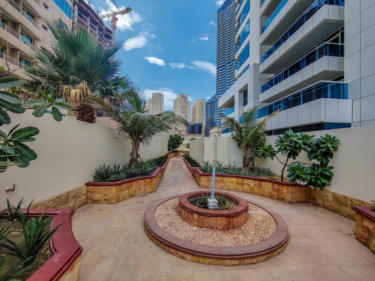 HiGuests - Charming Apartment with Marina and Dubai Eye views