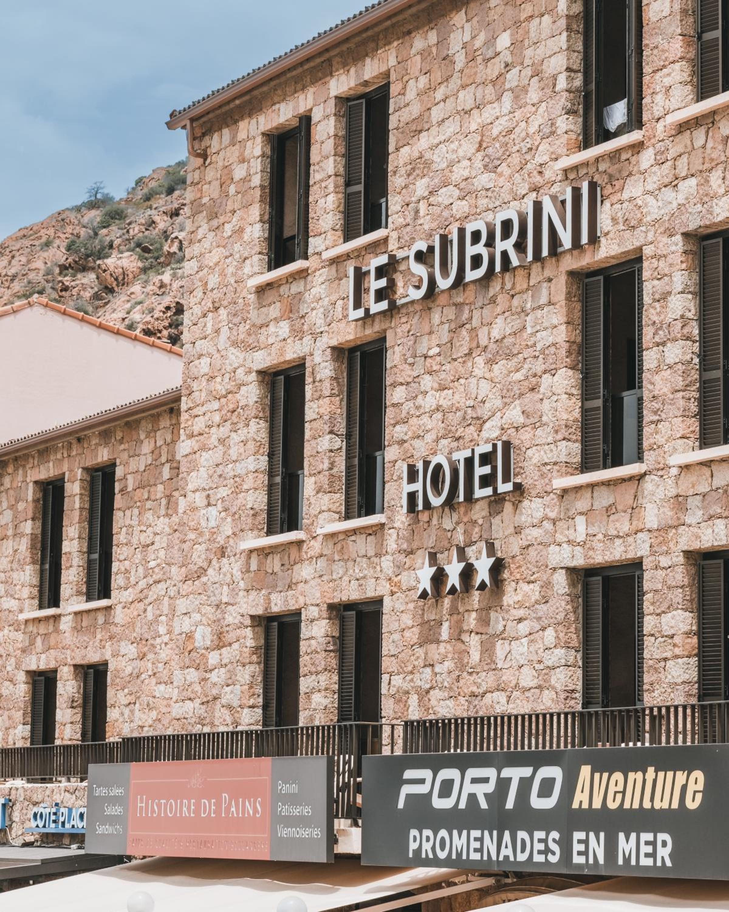 Le Subrini, apartahotel con vistas en Porto Ota