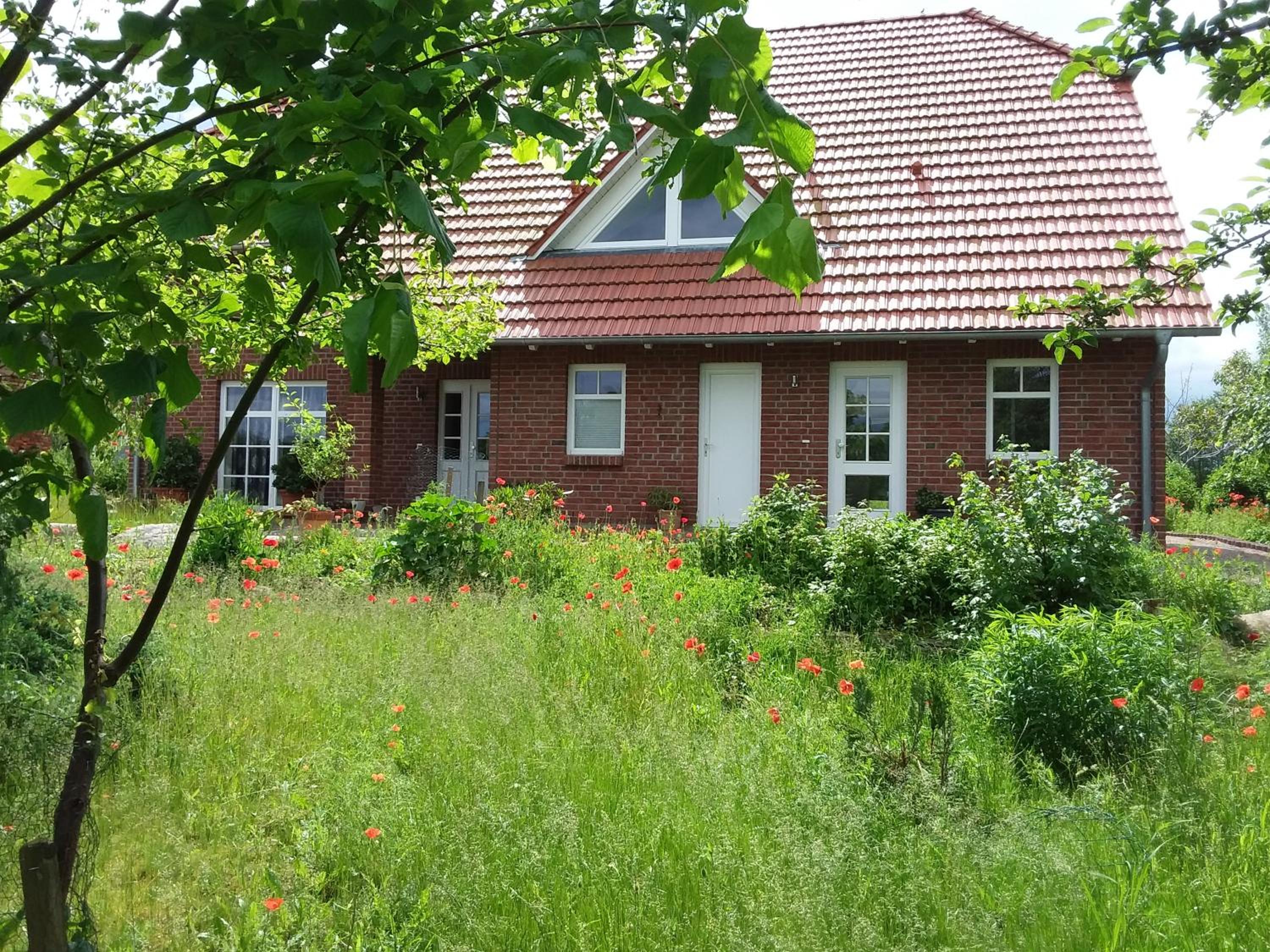 Haus Rosengarten- Ruhige Ferienwohnungen im Grünen