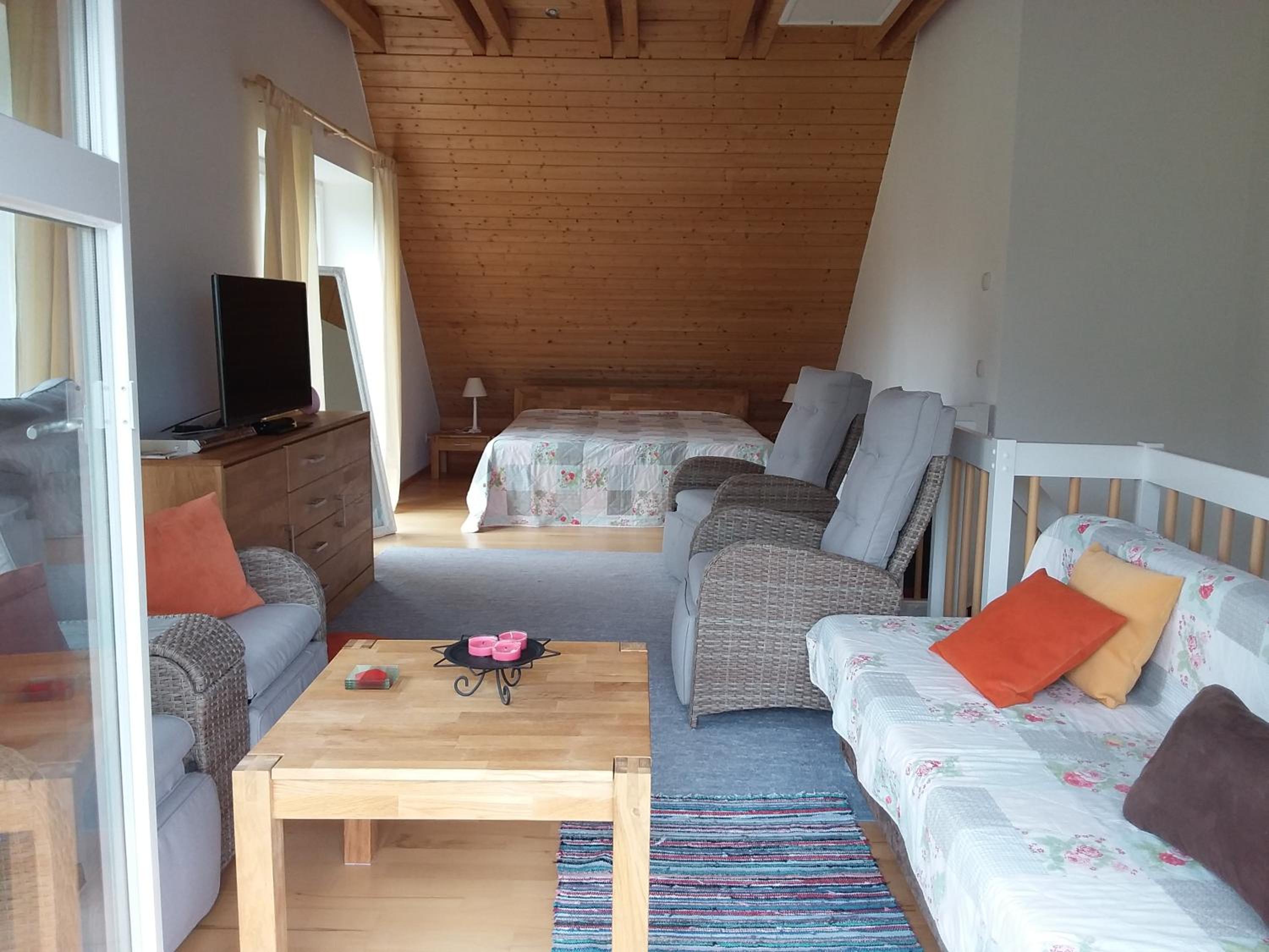 Haus Rosengarten- Ruhige Ferienwohnungen im Grünen