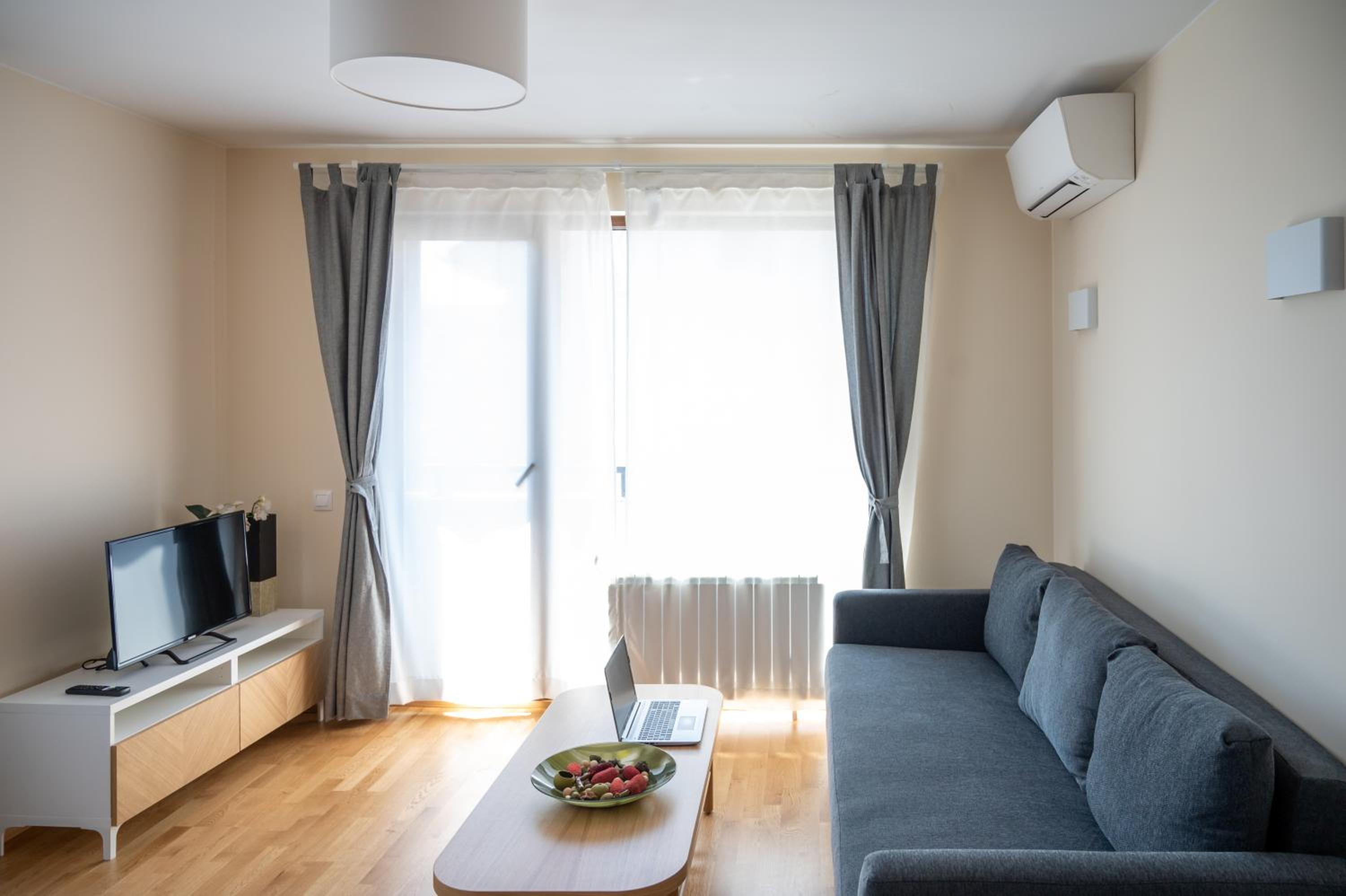Modern and Spacious apartments in the City Centre view 3