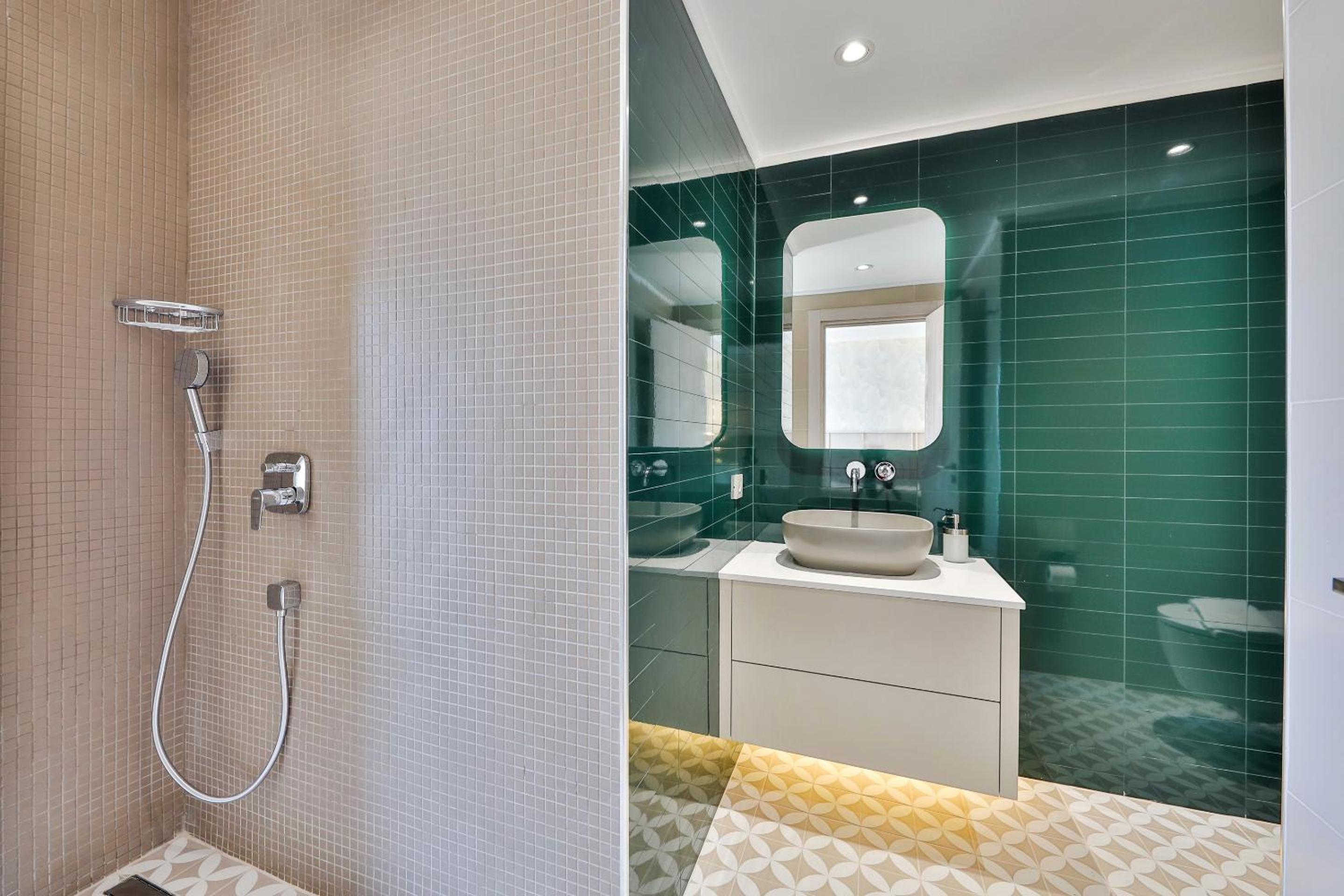 Peninsula Gardens Hotel - Image 120
