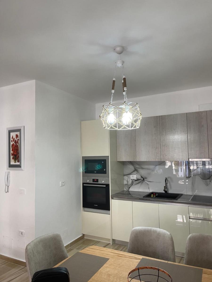 Modern One Bedroom Apartment Saranda Terraces photo 5