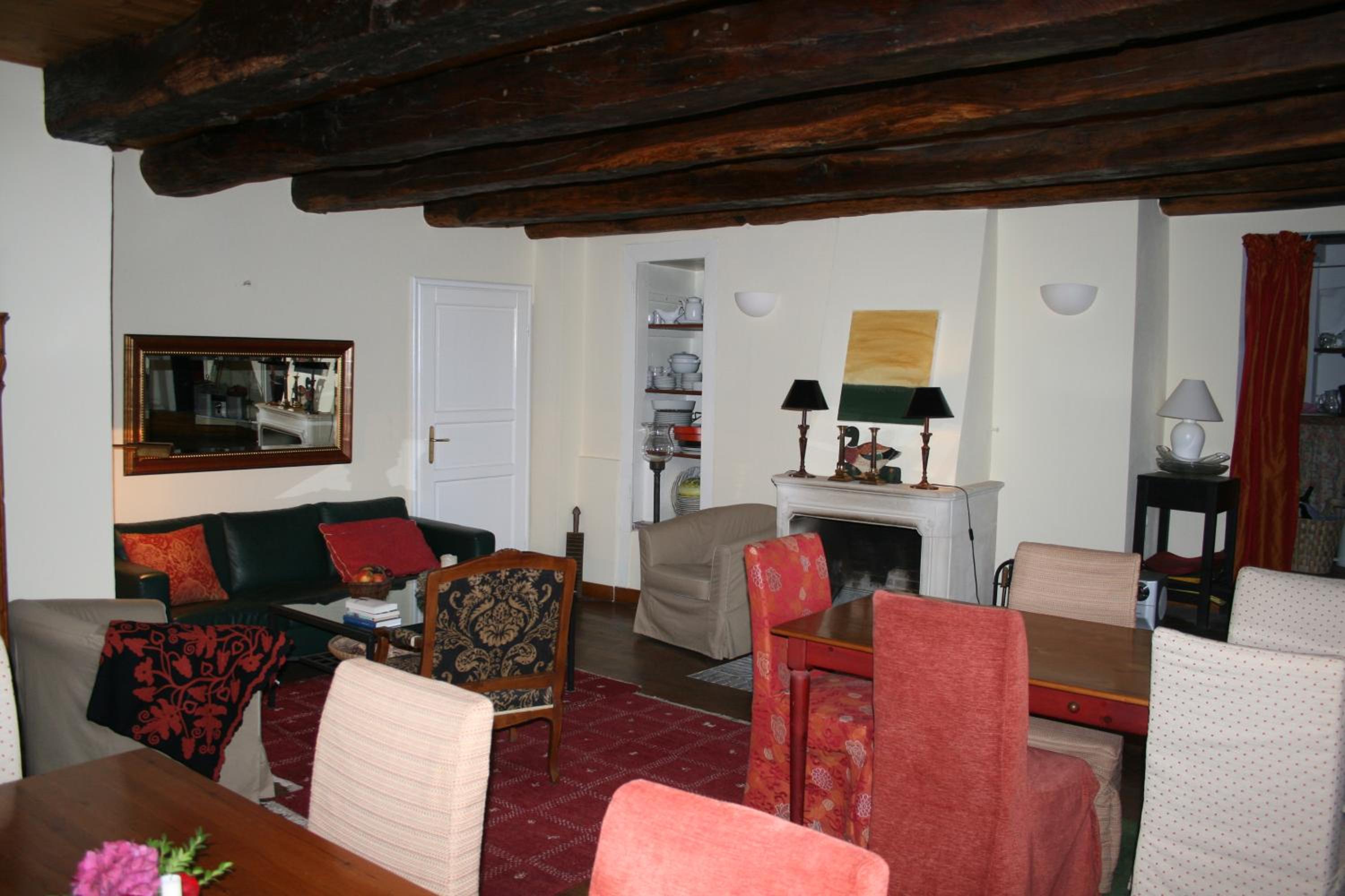 Landhaus in idyllischer, ruhiger Lage und Flughafennähe