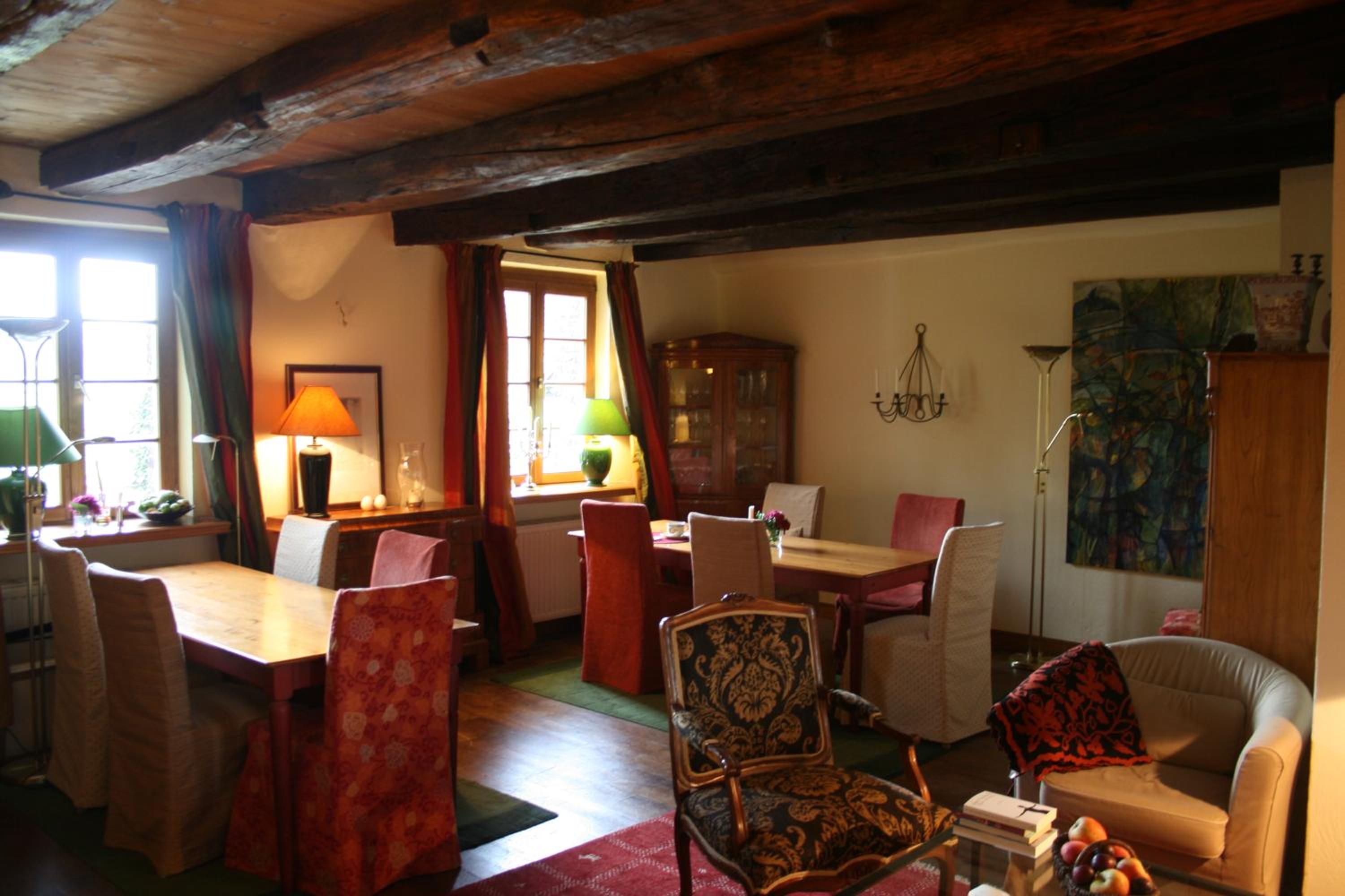 Landhaus in idyllischer, ruhiger Lage und Flughafennähe