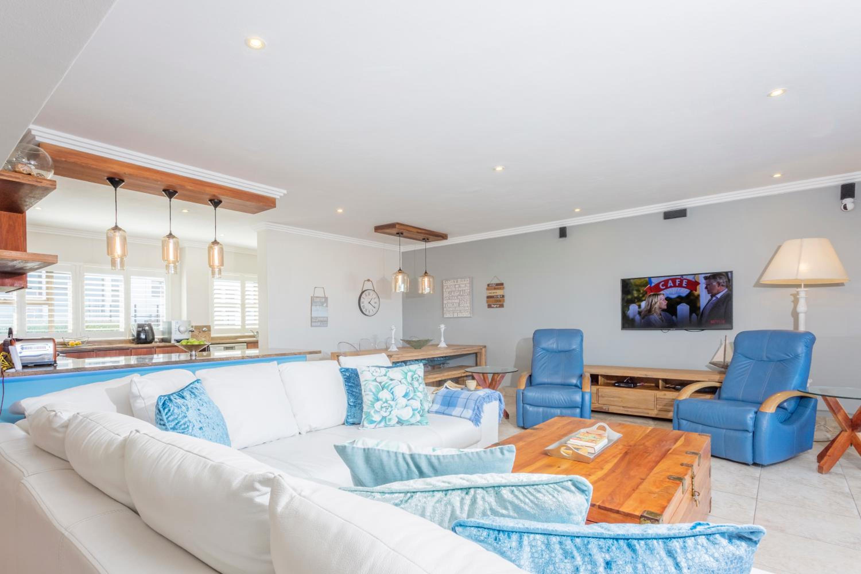 Salt Rock Sea View Villa view 3