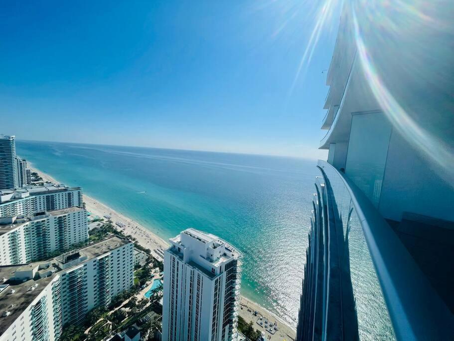 STAY AT THE TOP WITH AMAZING VIEWS By rent4us view 4