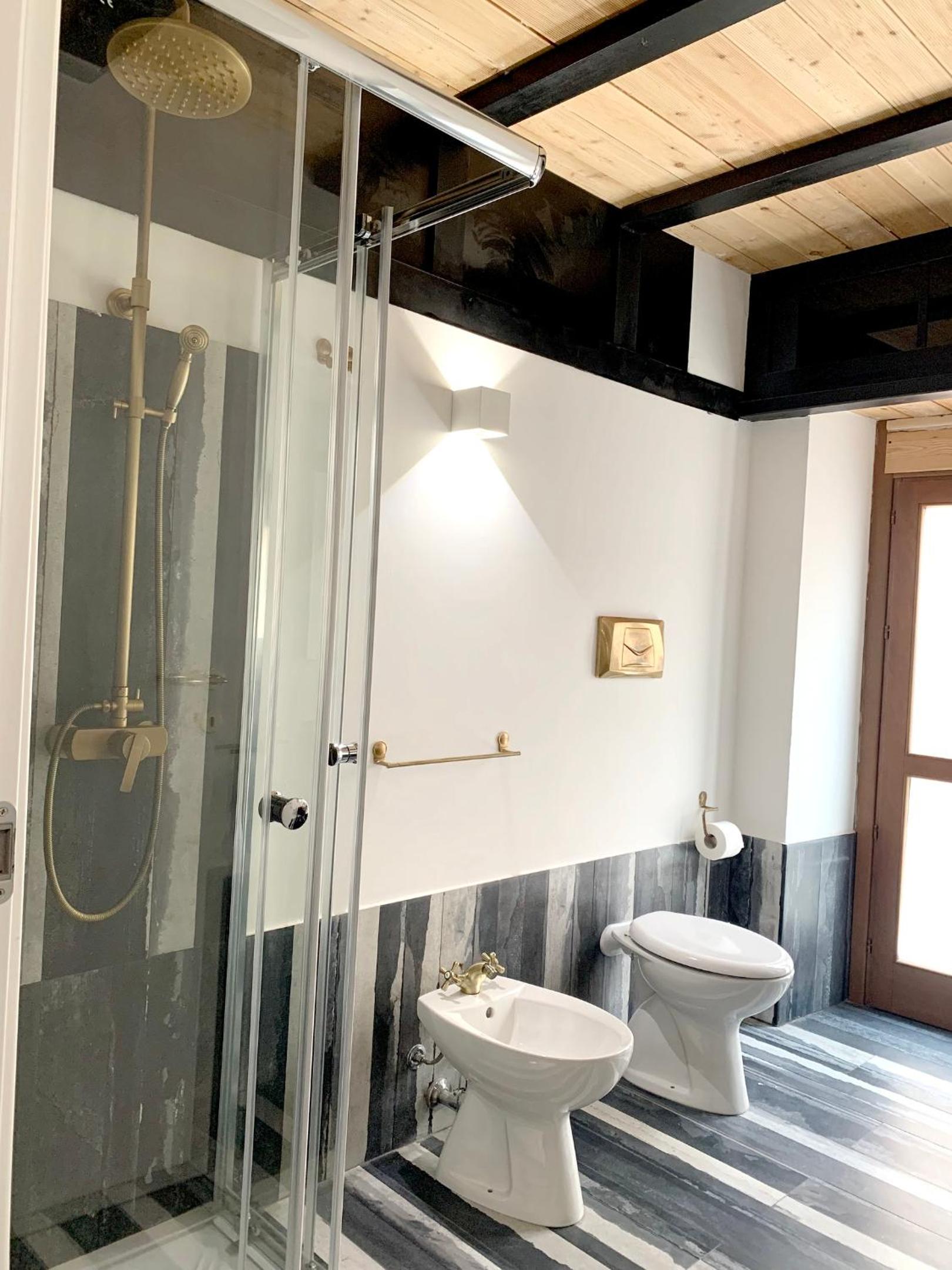 Charming Studio in Cagliari 60 sqm Sea View view 5