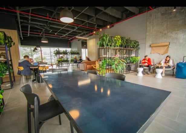 Unique Suite in El Poblado CoWork/ GYM / Fast WiFi