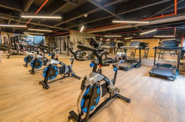 Unique Suite in El Poblado CoWork/ GYM / Fast WiFi