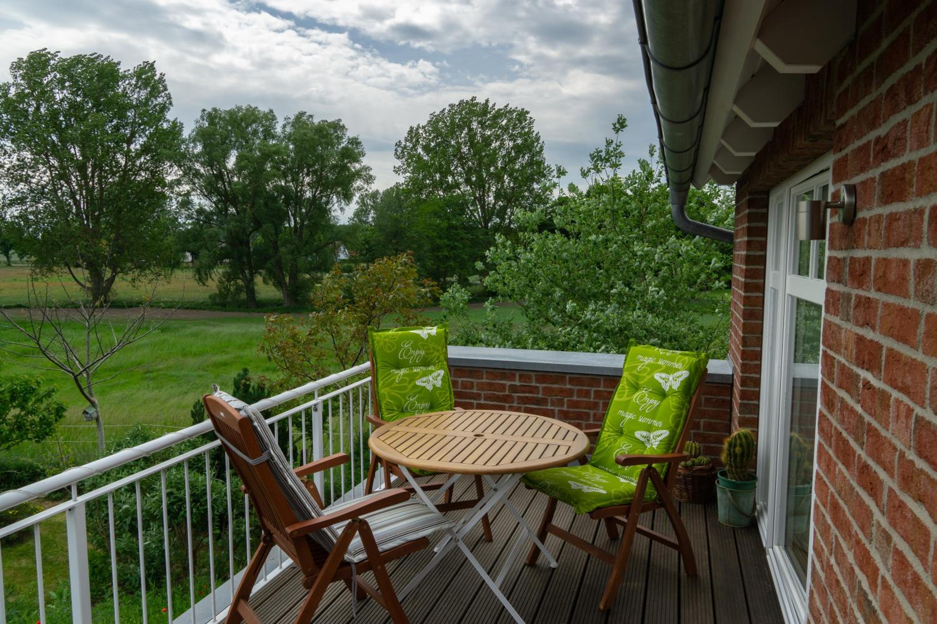 Haus Rosengarten- Ruhige Ferienwohnungen im Grünen