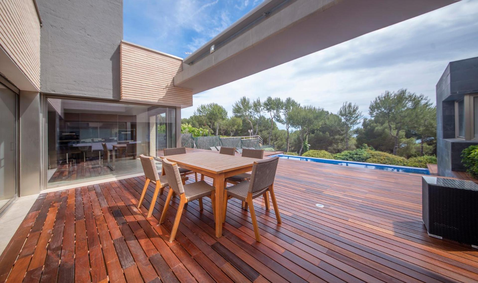 Limonium Deluxe Villa with Private Pool, TarracoHomes