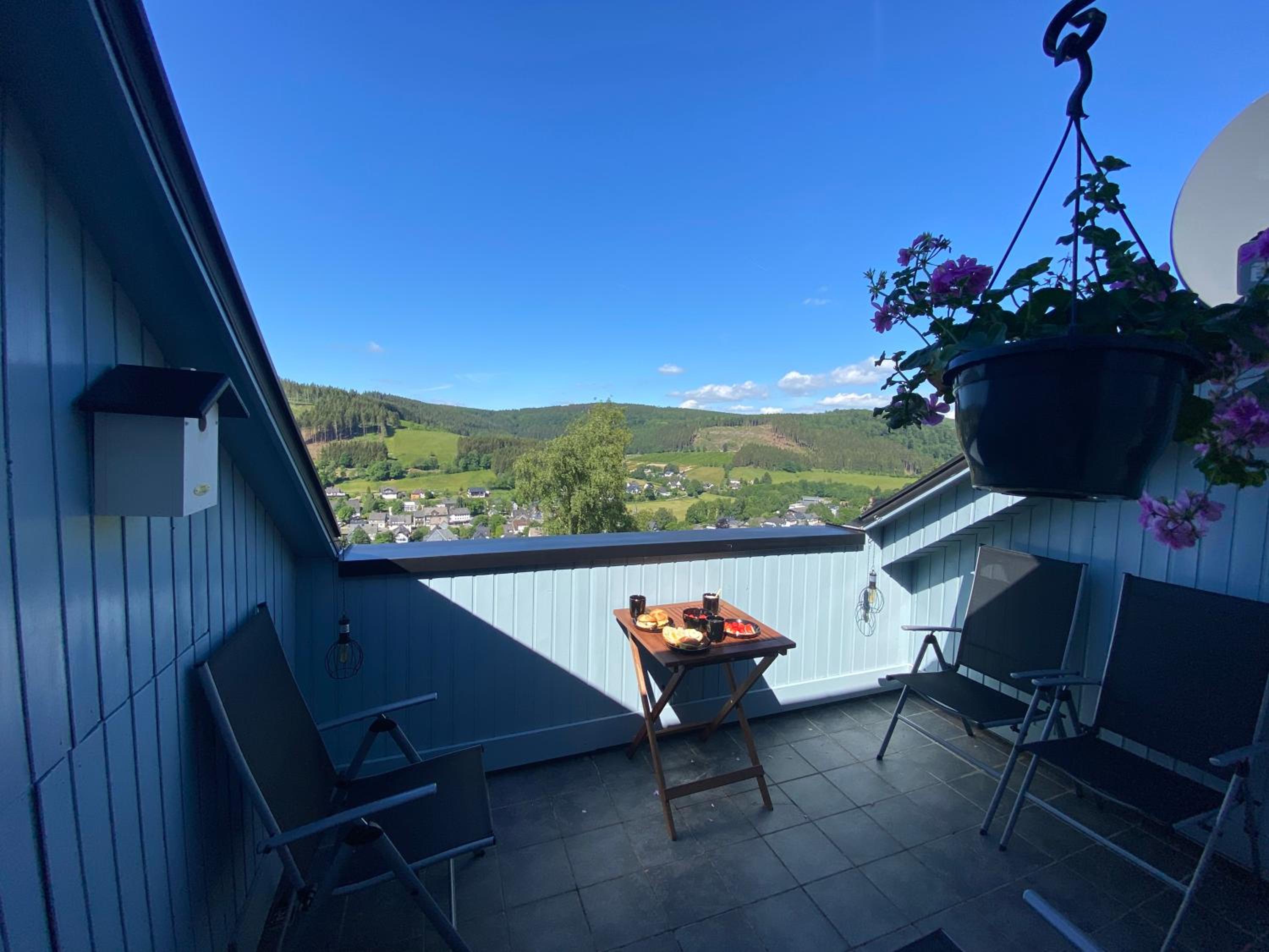 Ferienwohnung An der Spitze en Winterberg — balance & terrace