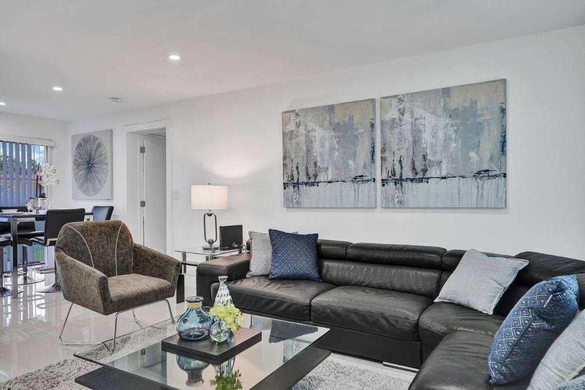Newly Renovated 3BR Home w Hot Tub view 2