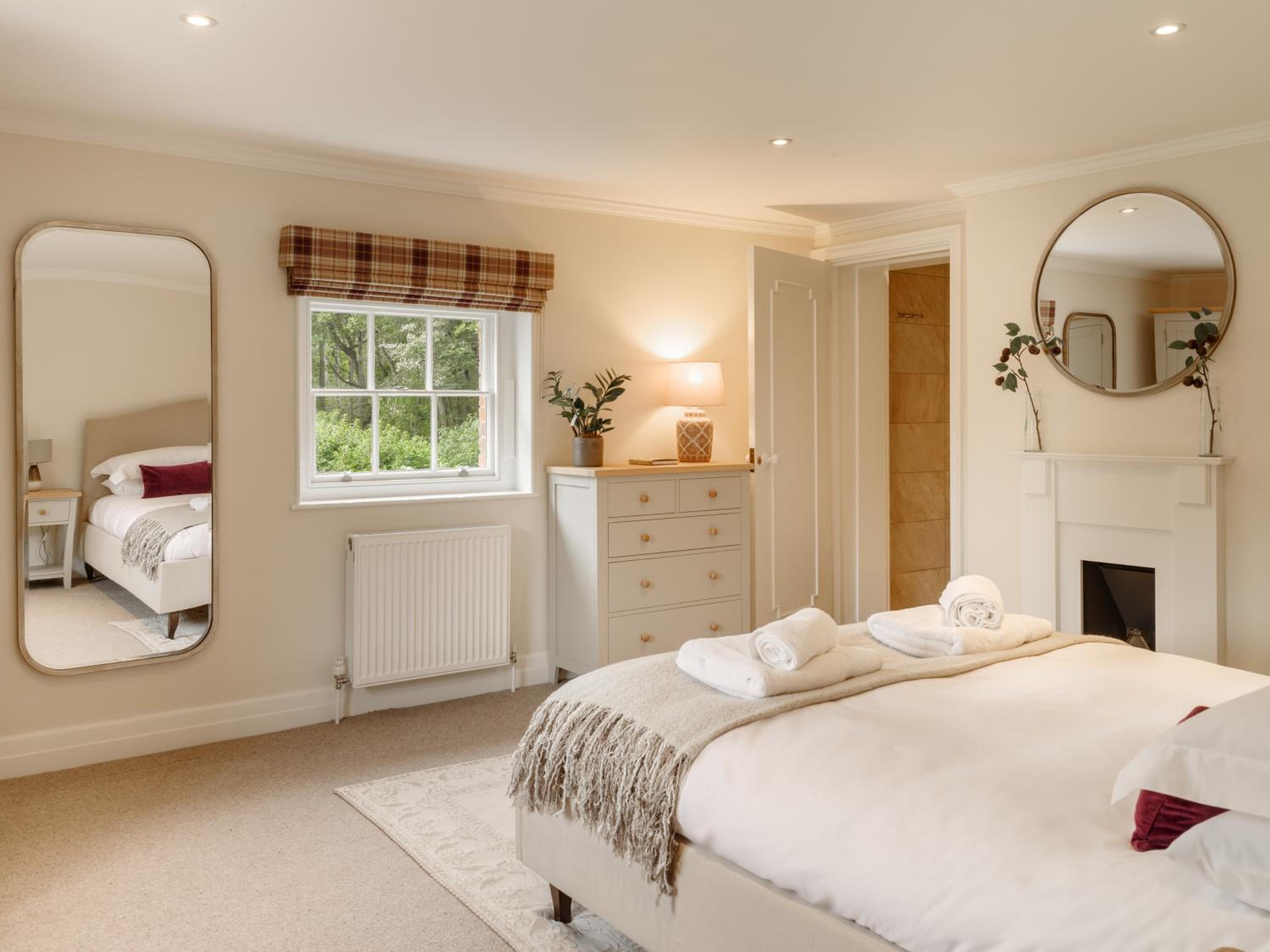 Garden House at Woodhall Estate view 5