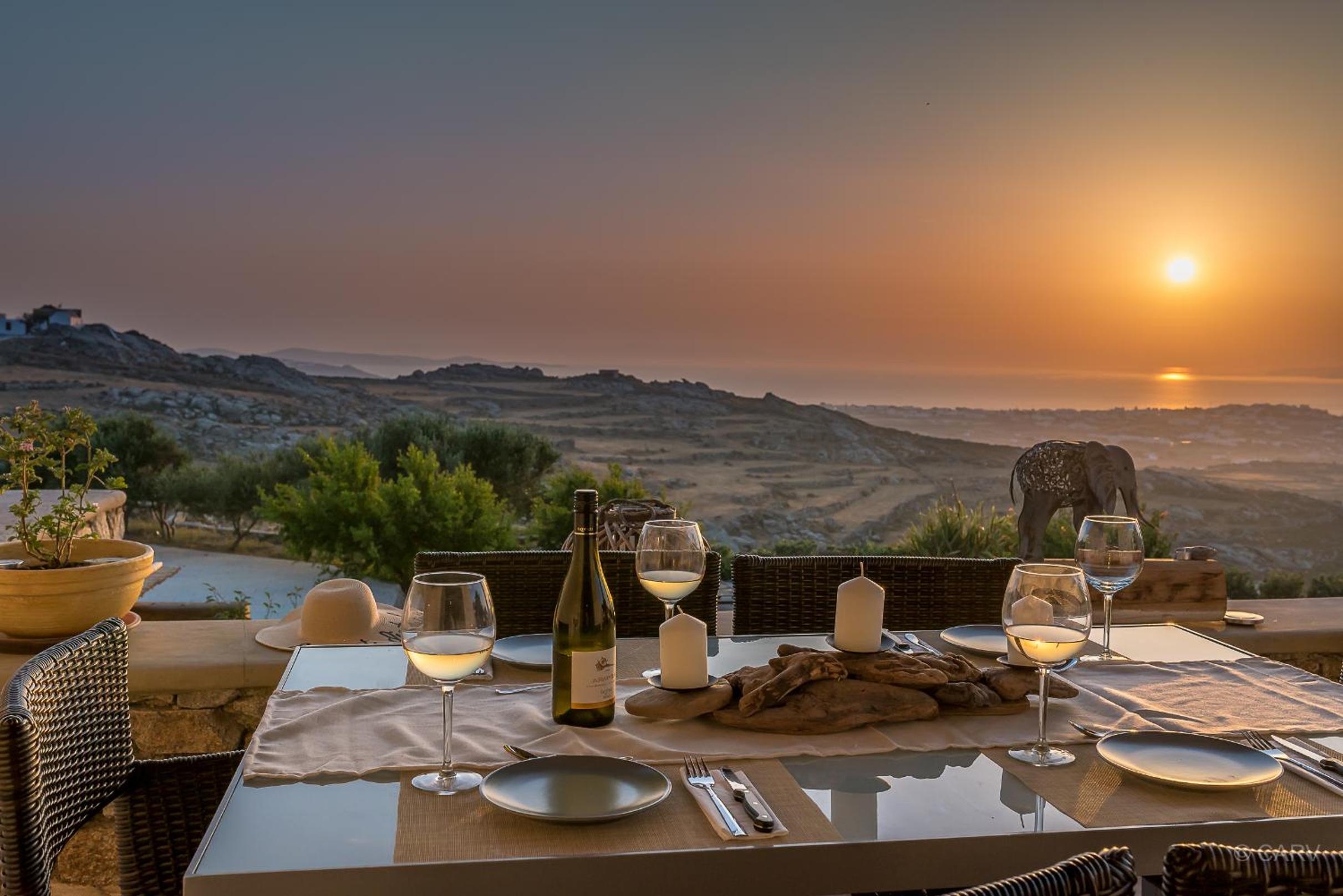 Hyperion Villa by LLB Mykonos