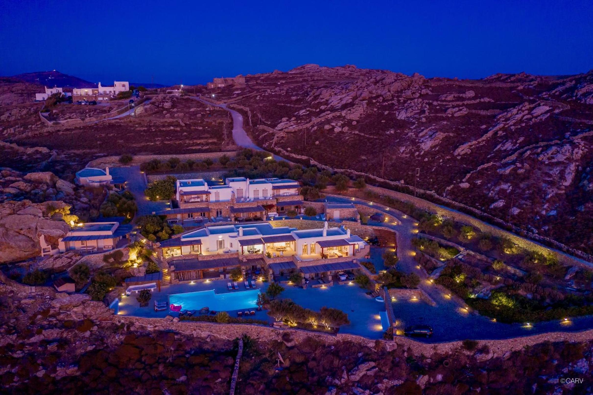 Hyperion Villa by LLB Mykonos