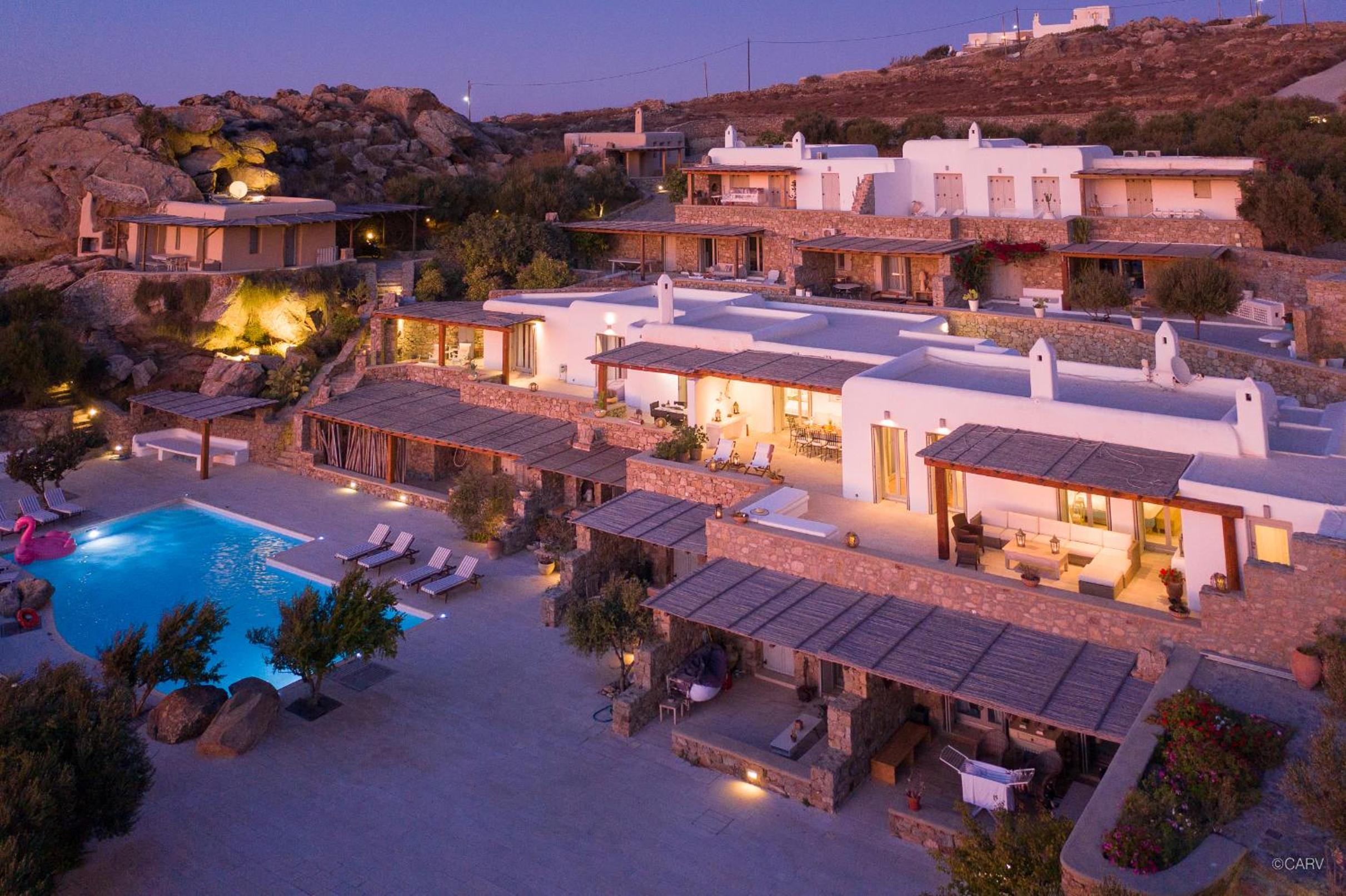 Hyperion Villa by LLB Mykonos
