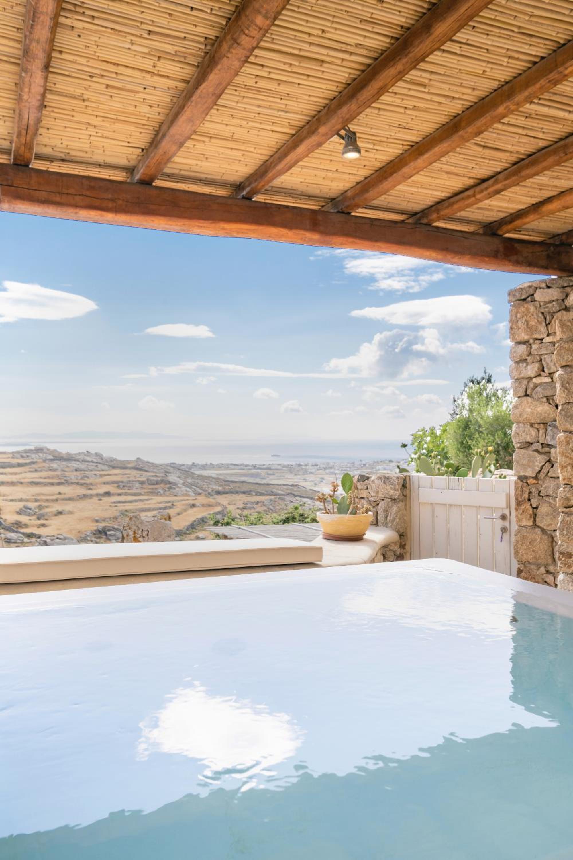 Hyperion Villa by LLB Mykonos