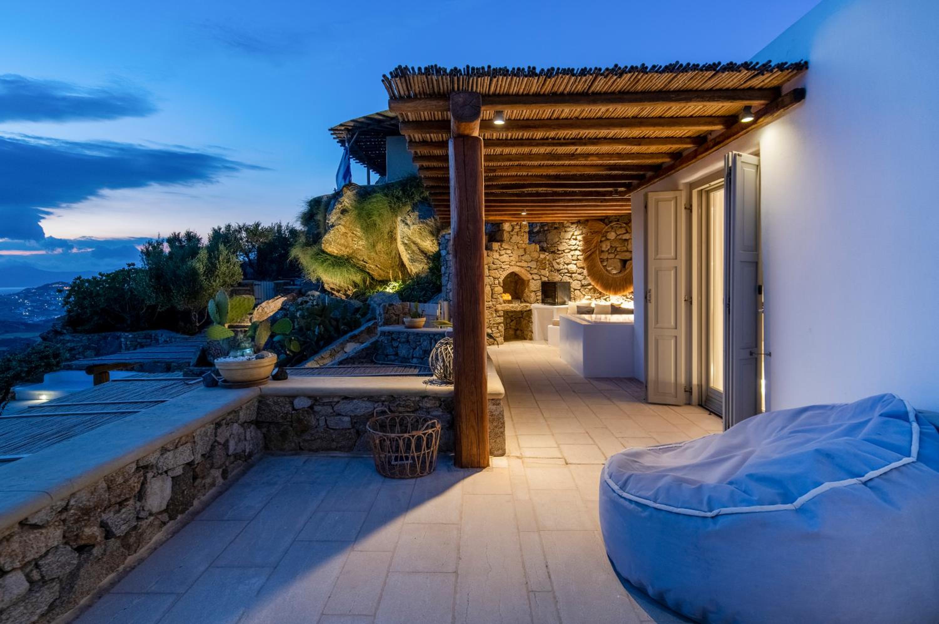 Hyperion Villa by LLB Mykonos