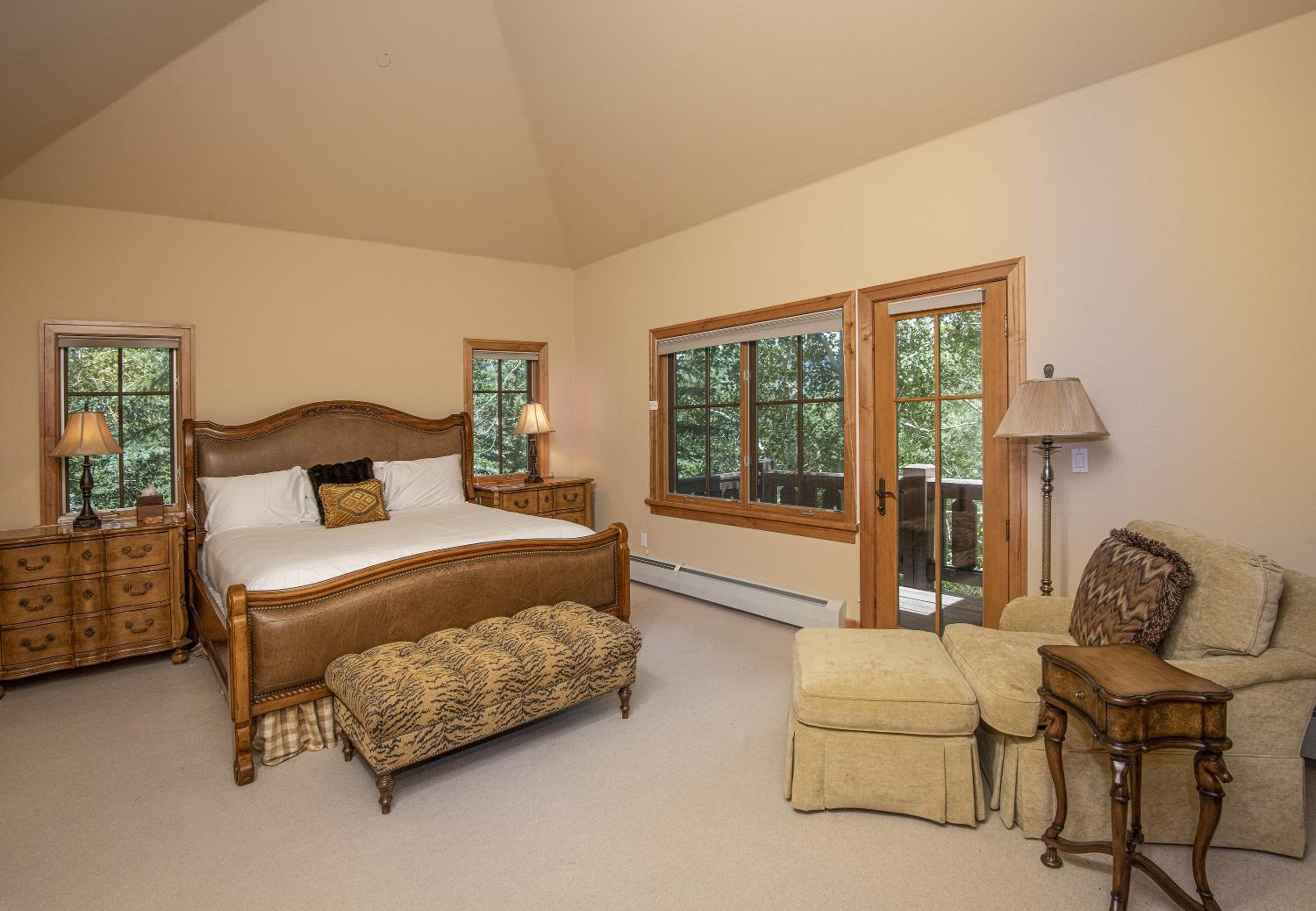 40 Goshawk home, photo 42