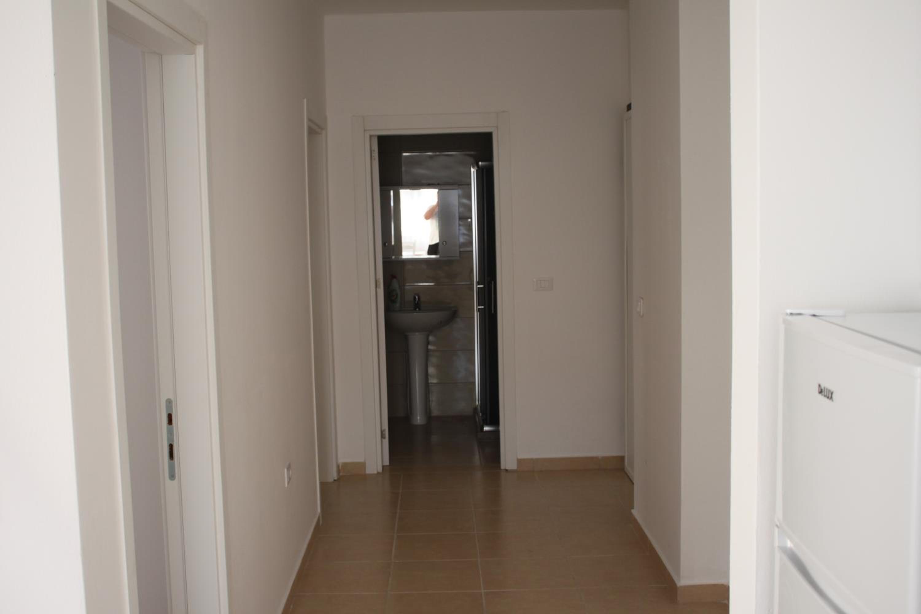 Everest Apartments Shengjin